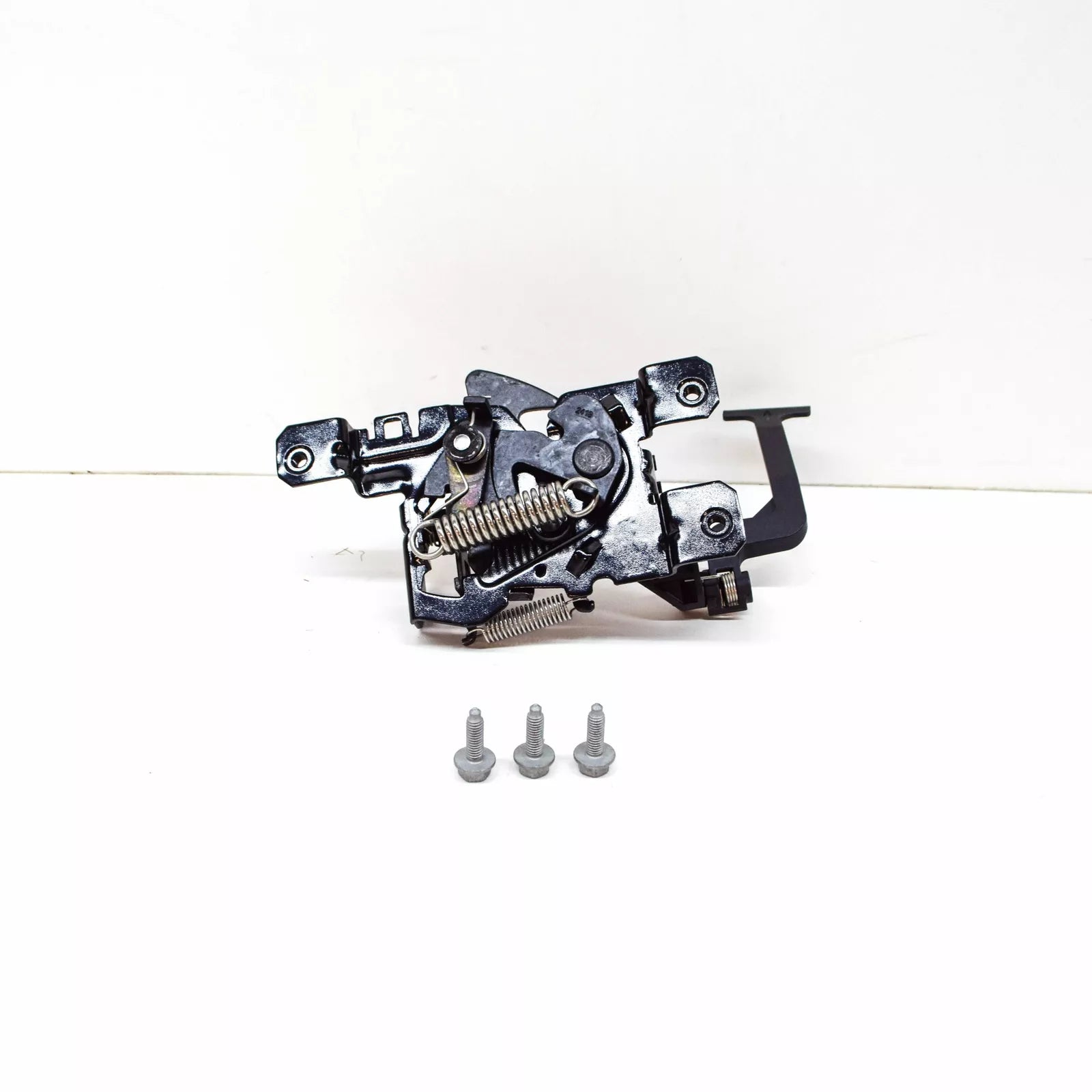 NEW MERCEDES-BENZ B-CLASS W245 BONNET LOCK CATCH A1698800660