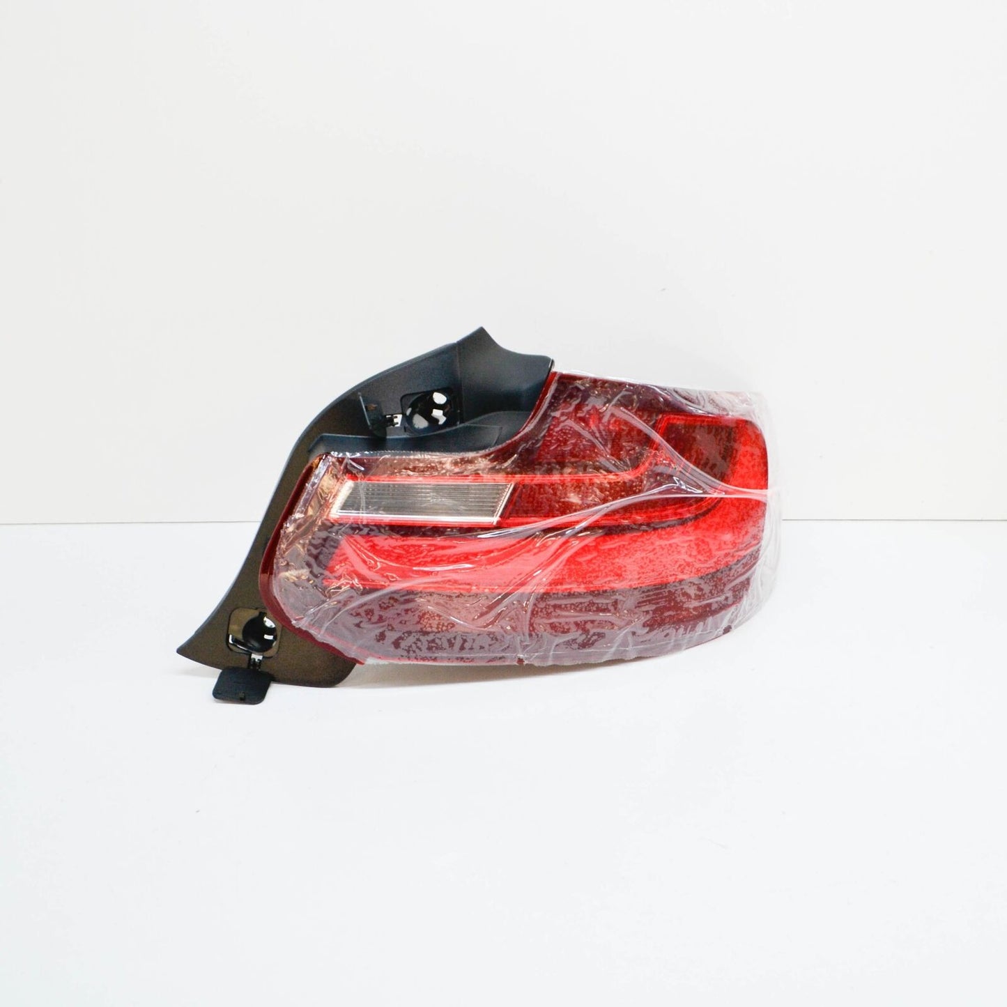 new bmw 2 f22 rear right taillight 63217295428 7295428 original