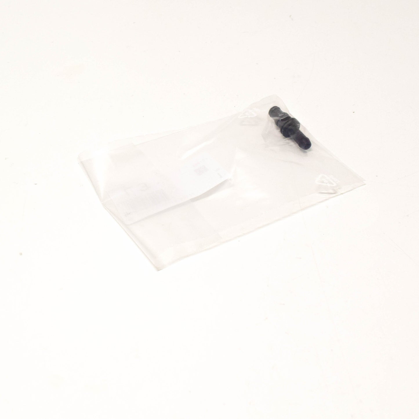 NEW MB C-CLASS W203 COOLANT BREATHER HOSE SOCKET CONNECTOR A0039970689 ORIGINAL