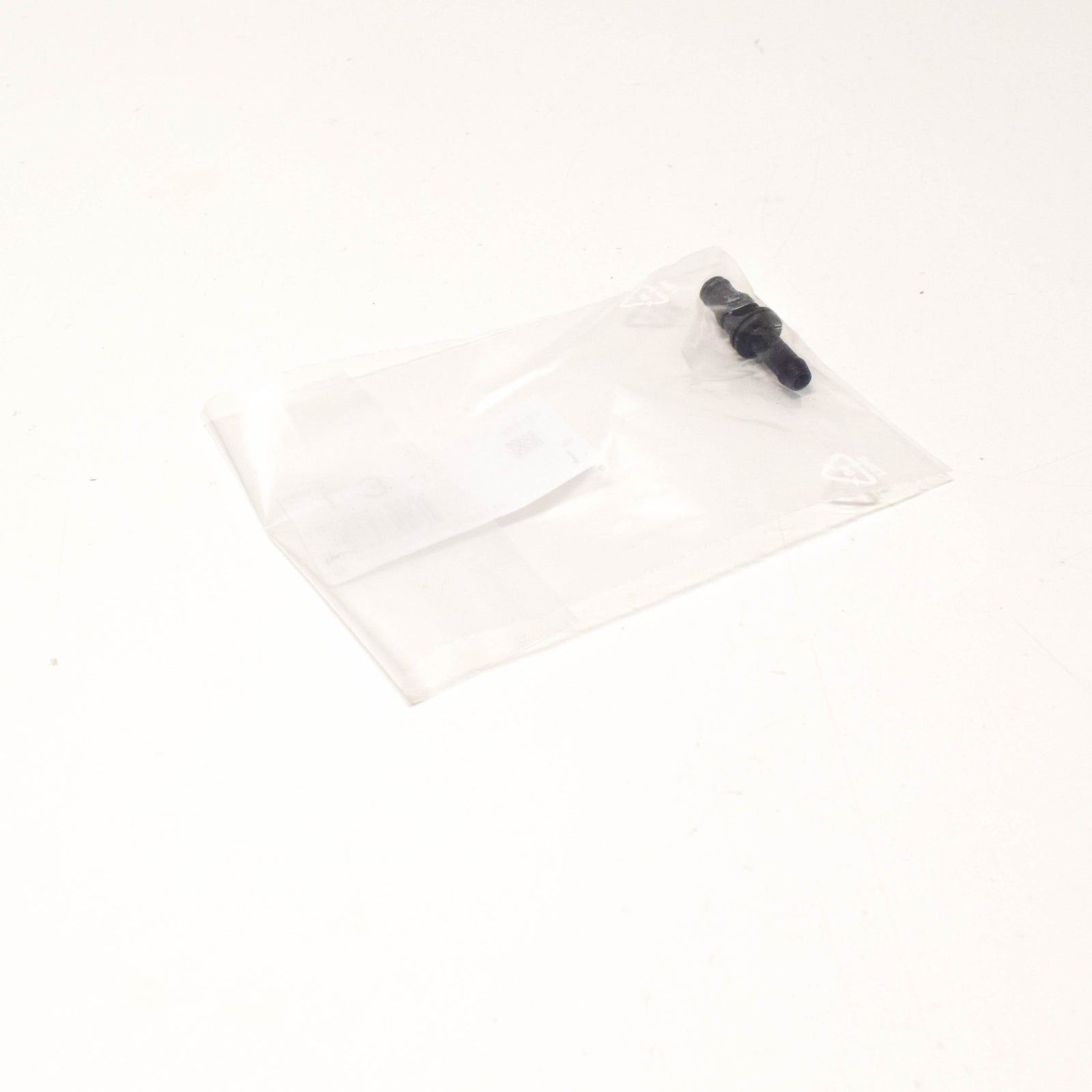 NEW MB C-CLASS W203 COOLANT BREATHER HOSE SOCKET CONNECTOR A0039970689 ORIGINAL