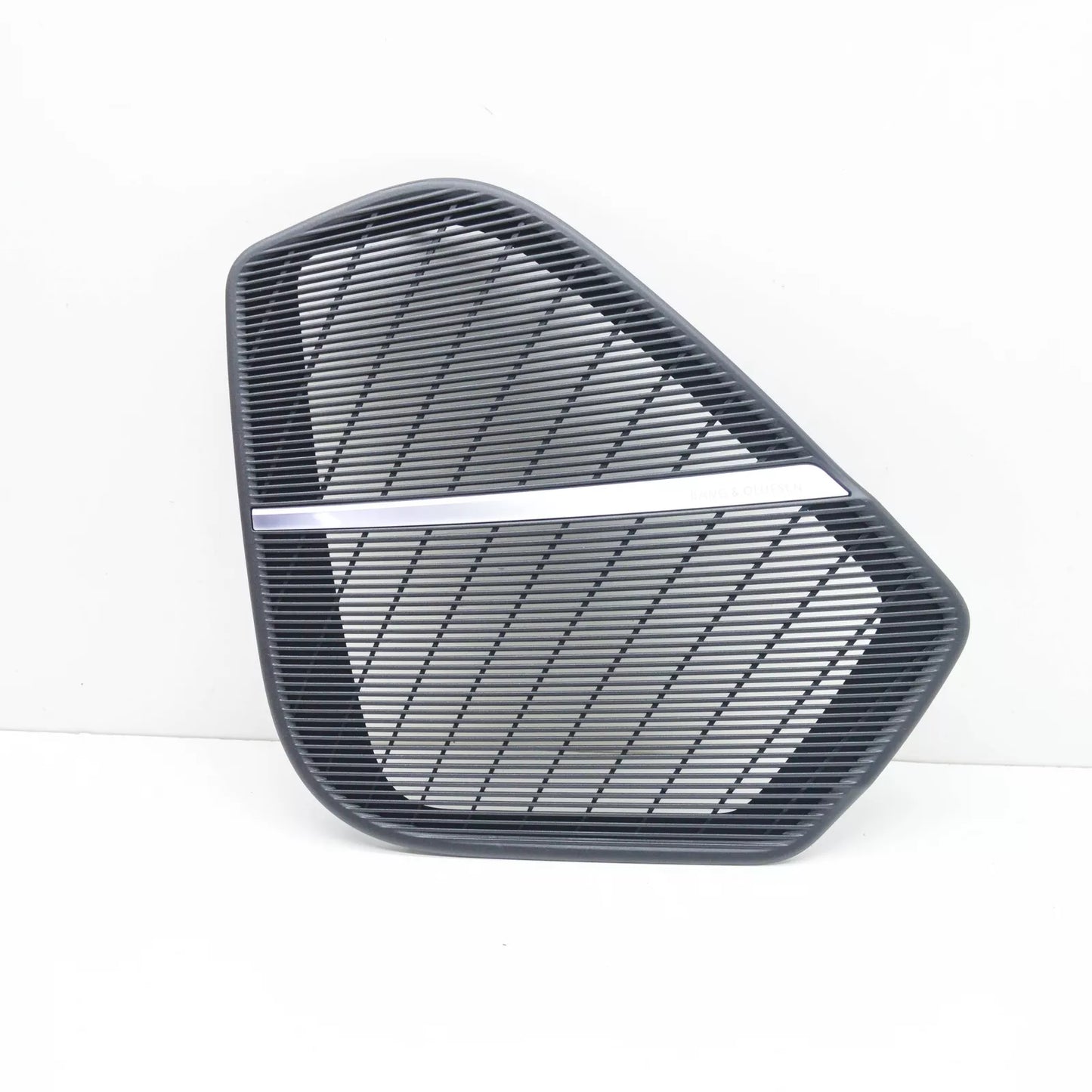 NEW AUDI Q8 RSQ8 FRONT RIGHT DOOR LOUDSPEAKER COVER TRIM 4M8868152A4PK ORIGINAL