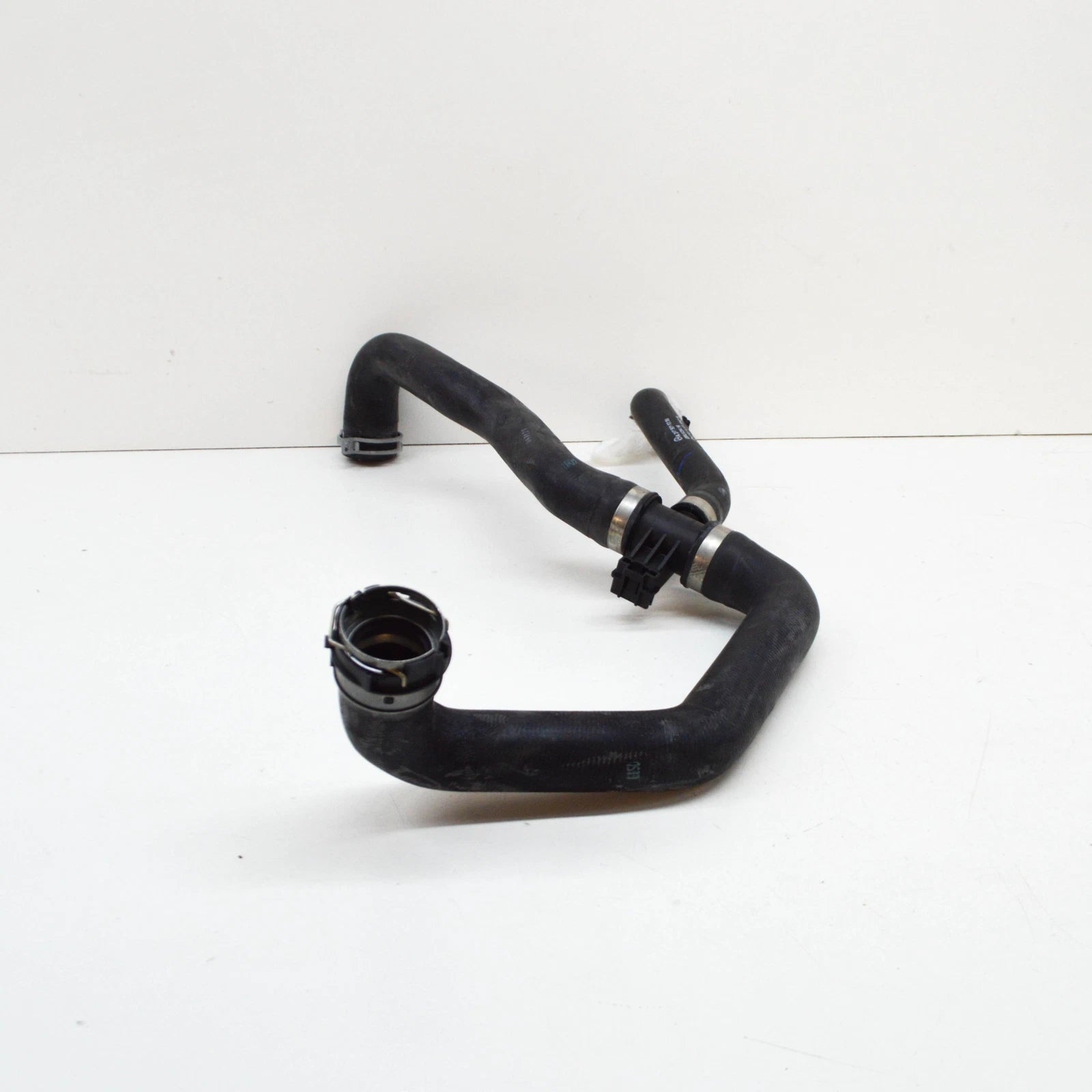 NEW MERCEDES-BENZ A W177 ENGINE WATER COOLANT HOSE A2475010358 ORIGINAL
