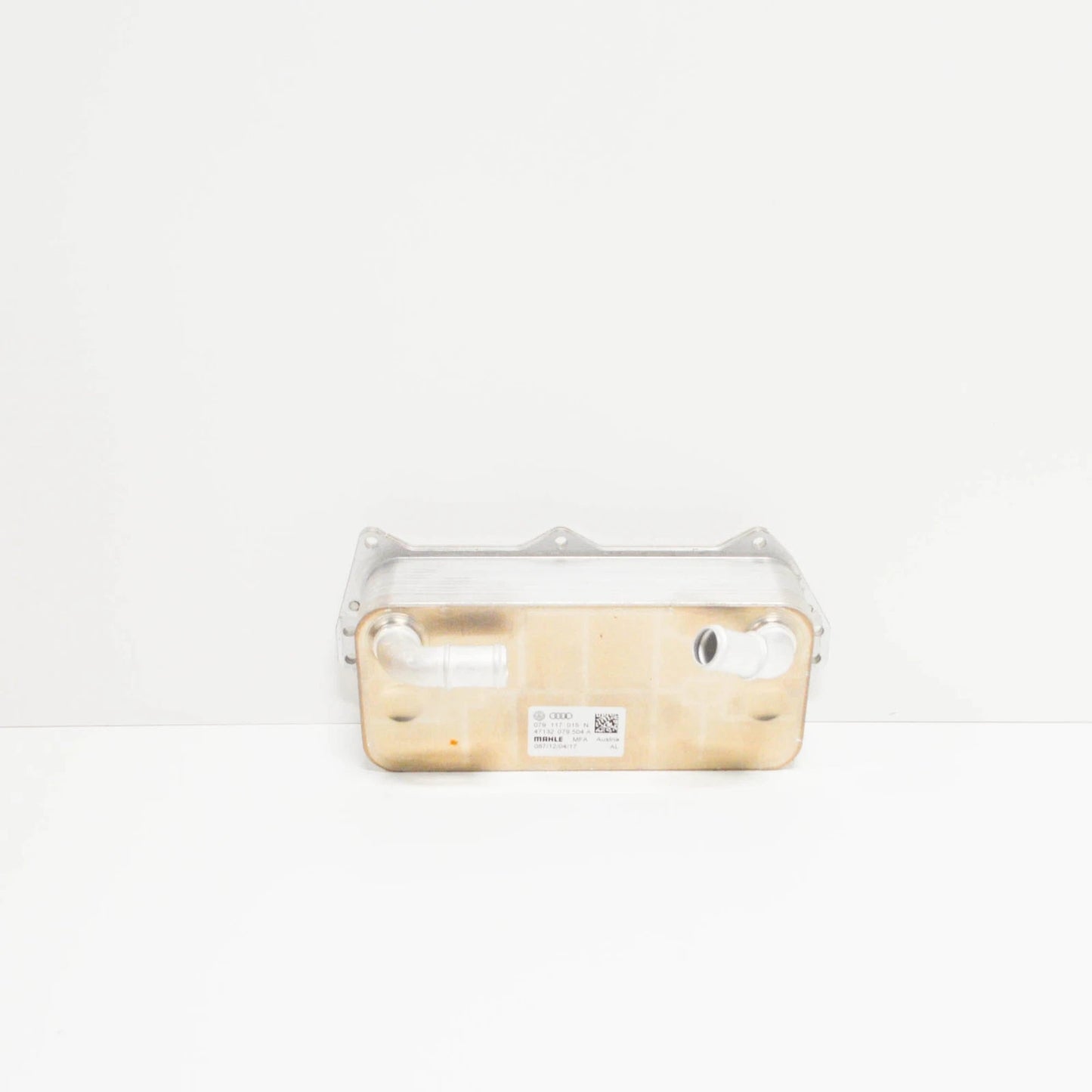 NEW AUDI A7 RS7 4G8 ENGINE OIL COOLER 079117015N ORIGINAL