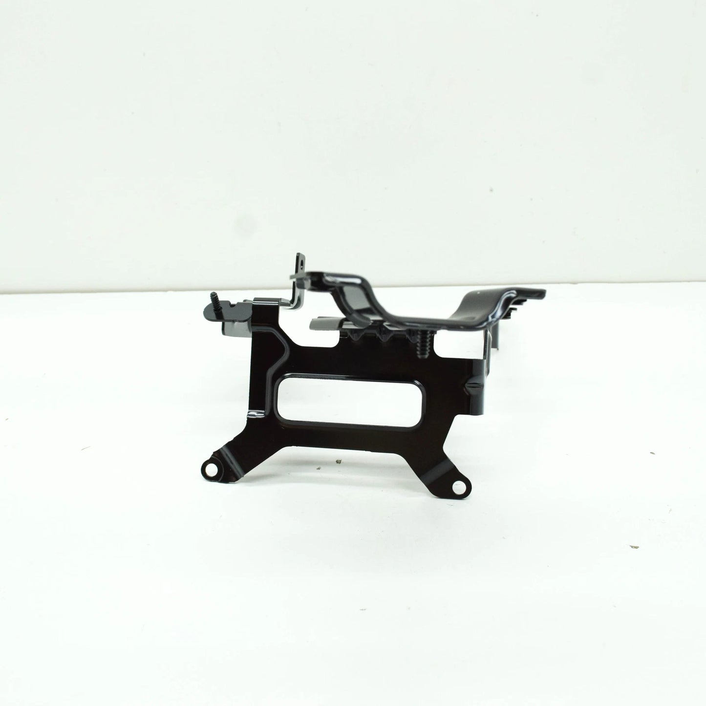 NEW BMW 3 G20 STRAIN RELIEF HOLDER 61139371348 ORIGINAL