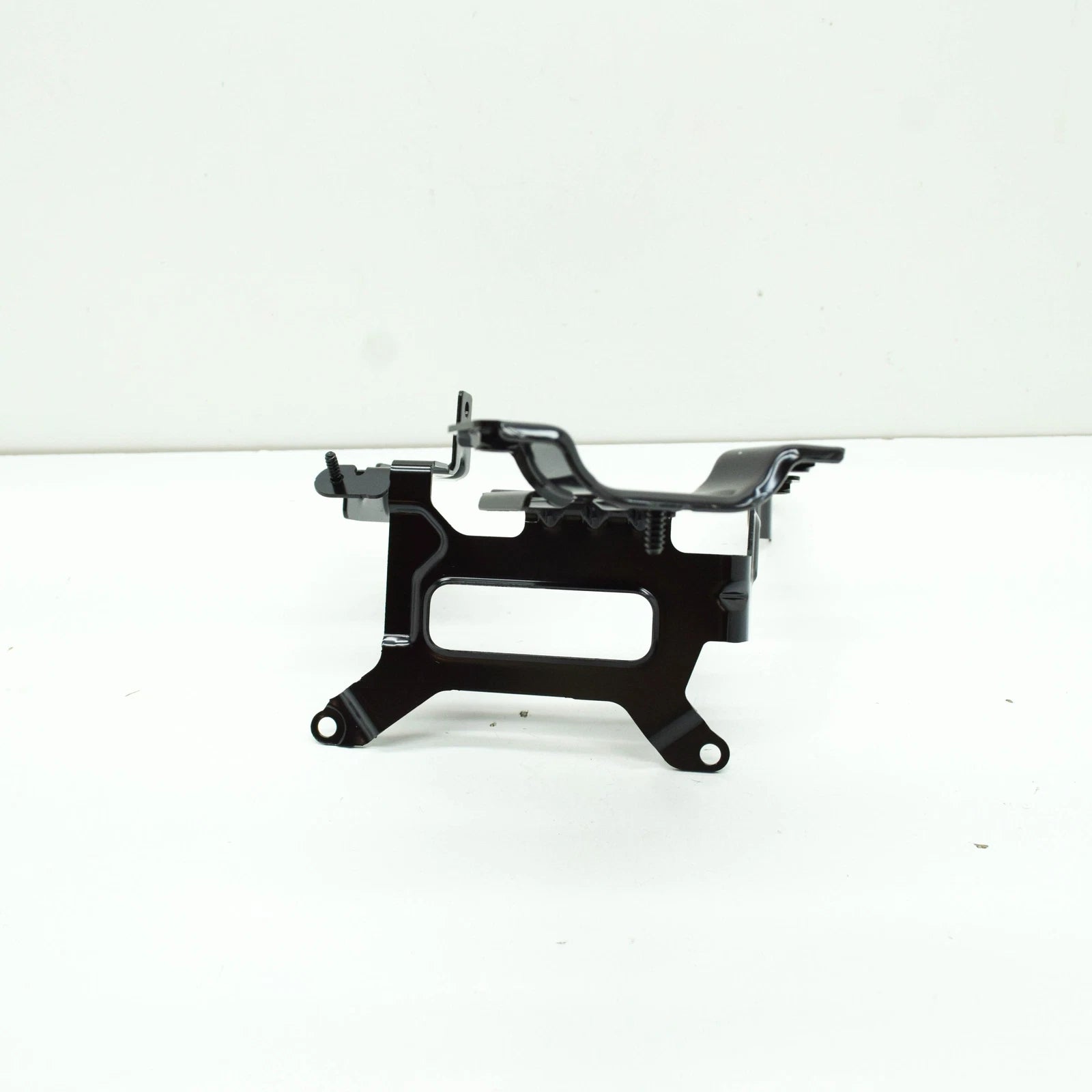 NEW BMW 3 G20 STRAIN RELIEF HOLDER 61139371348 ORIGINAL