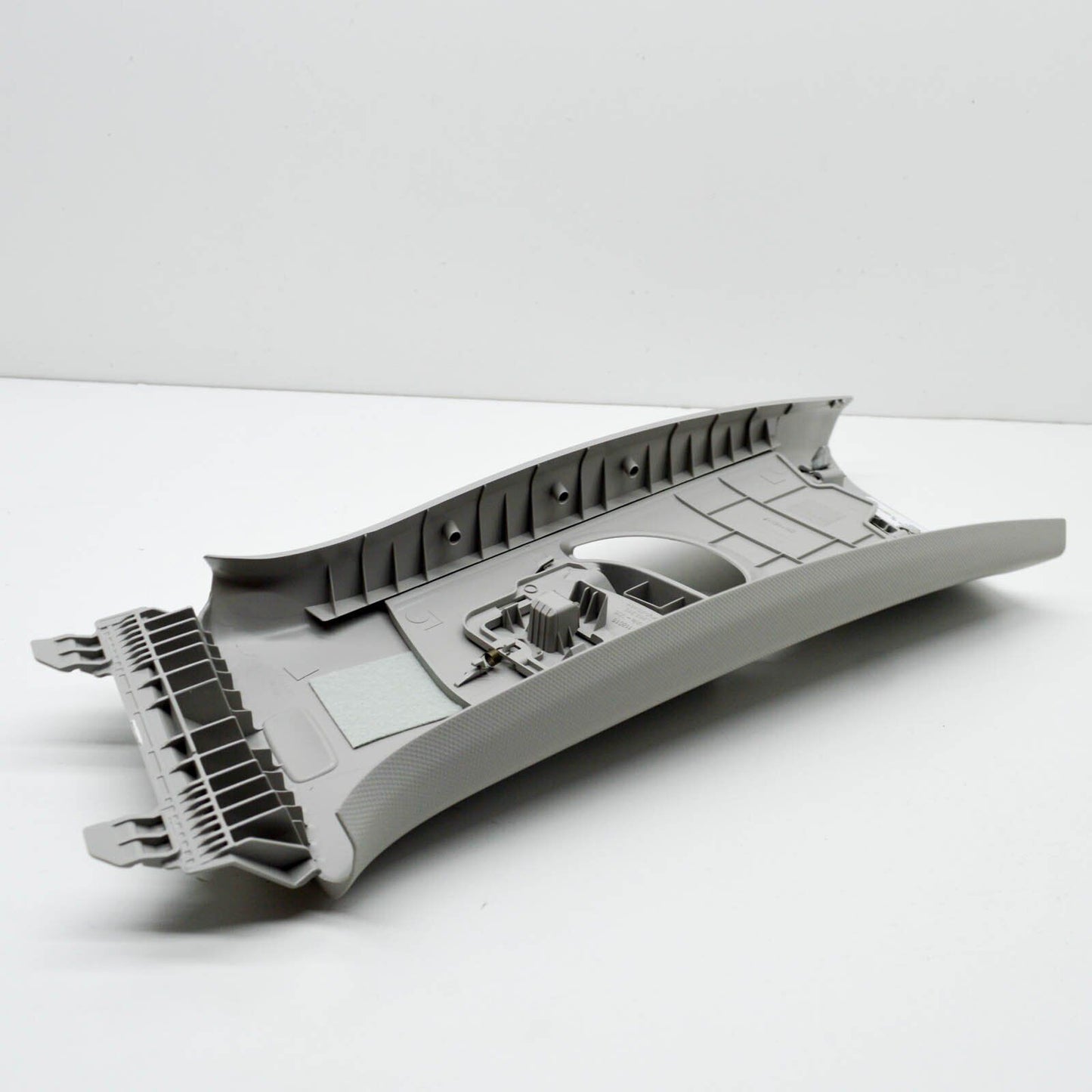 new volkswagen golf mk8 cd1 right side b pillar trim 5h0867244brm5 original