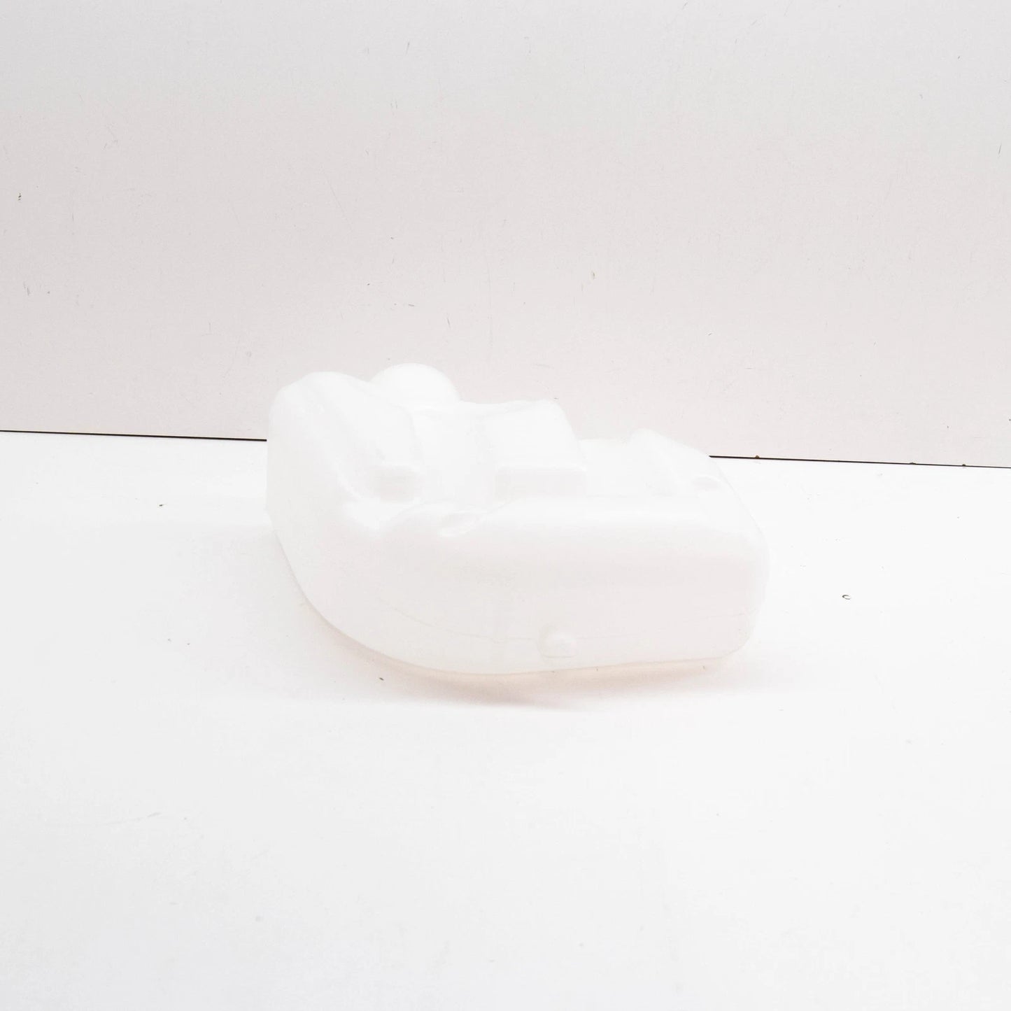 NEW MERCEDES-BENZ VITO BUS W639 WINDOW WASHER TANK A0008695220 ORIGINAL