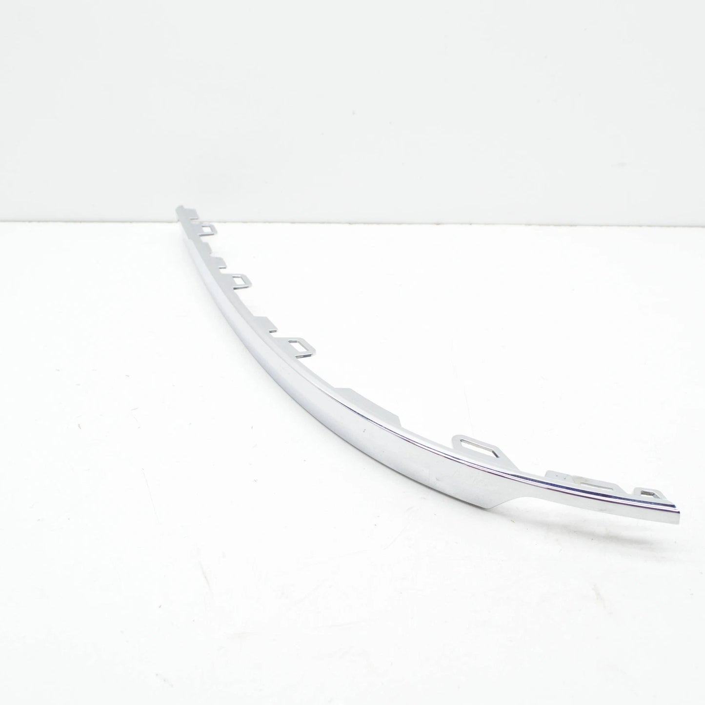 NEW VOLKSWAGEN TIGUAN AD REAR LEFT BUMPER MOLDING TRIM 5NN8538412ZZ