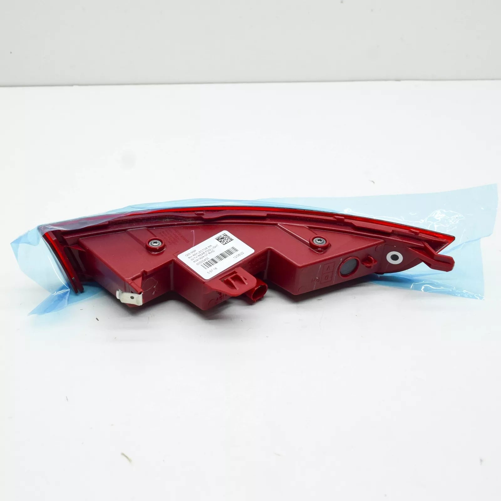 NEW BMW X5 G05 REAR RIGHT BUMPER REFLECTOR WITH FOG LAMP RHD 63148091924