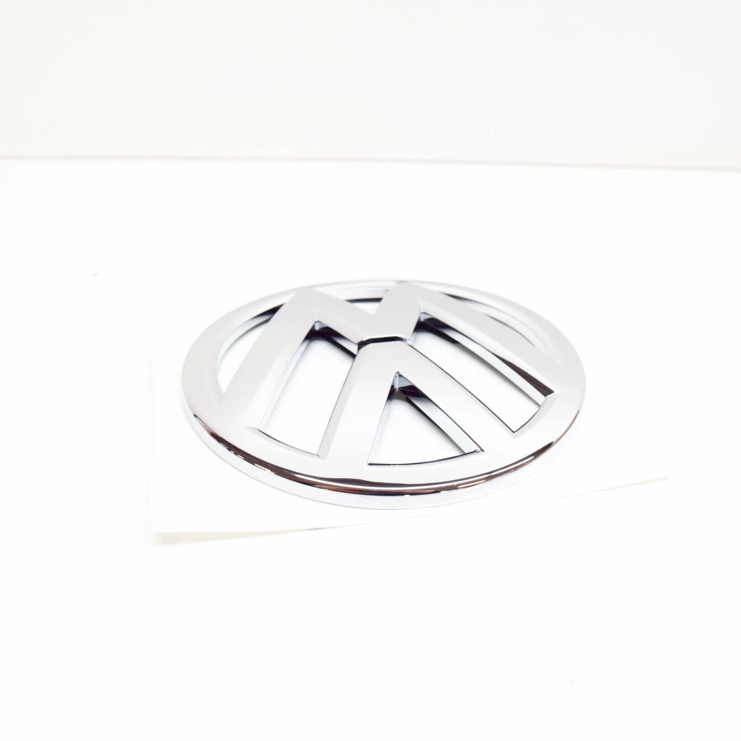 NEW VOLKSWAGEN SCIROCCO BONNET HOOD CHROME BADGE EMBLEM 1K8853600B739