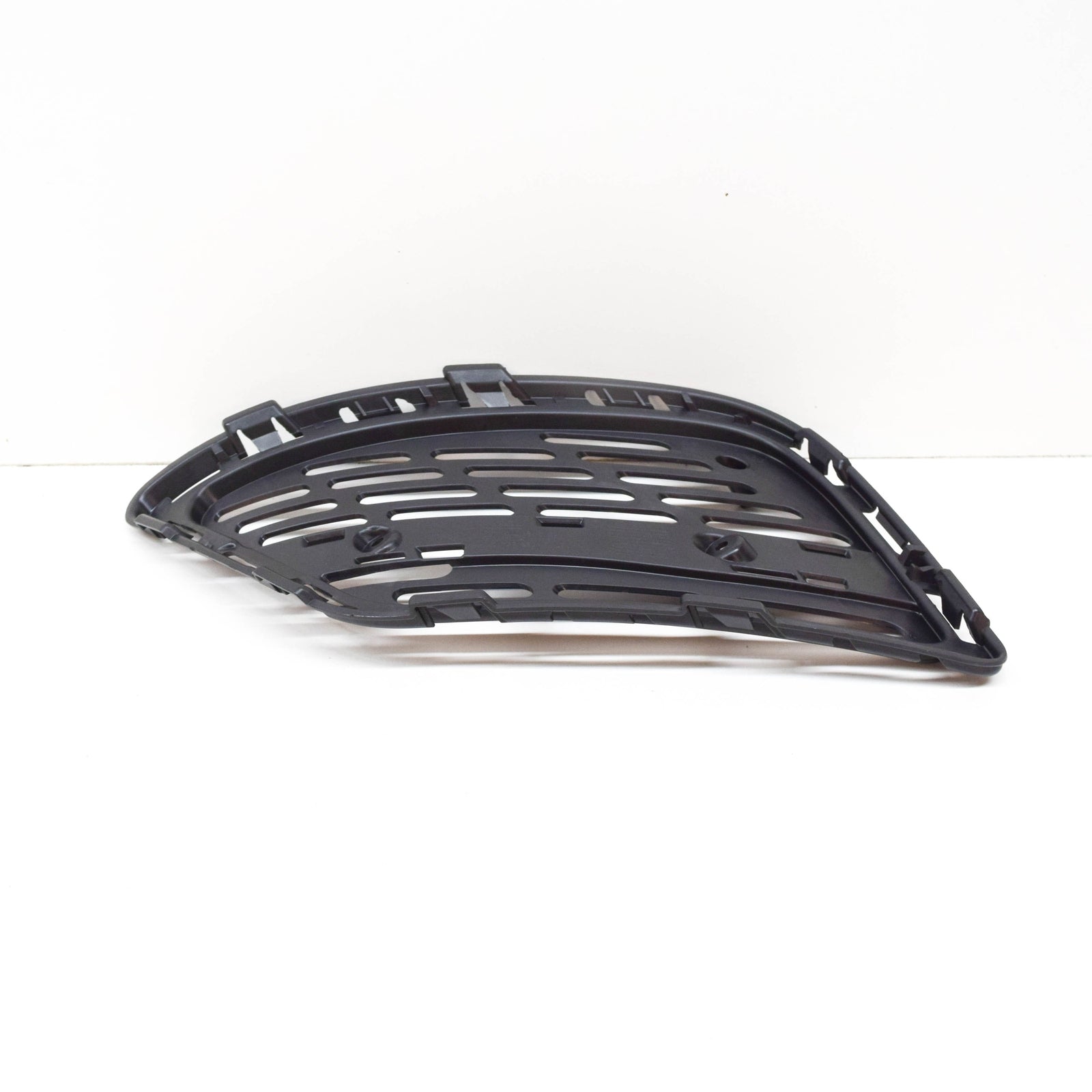 NEW MERCEDES-BENZ S W222 FRONT BUMPER LEFT GRILLE A2228850154 ORIGINAL