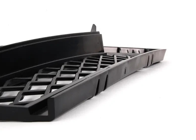 NEW BMW 3 E90 FRONT BUMPER RIGHT OPEN GRILLE 51117198908 7198908 ORIGINAL