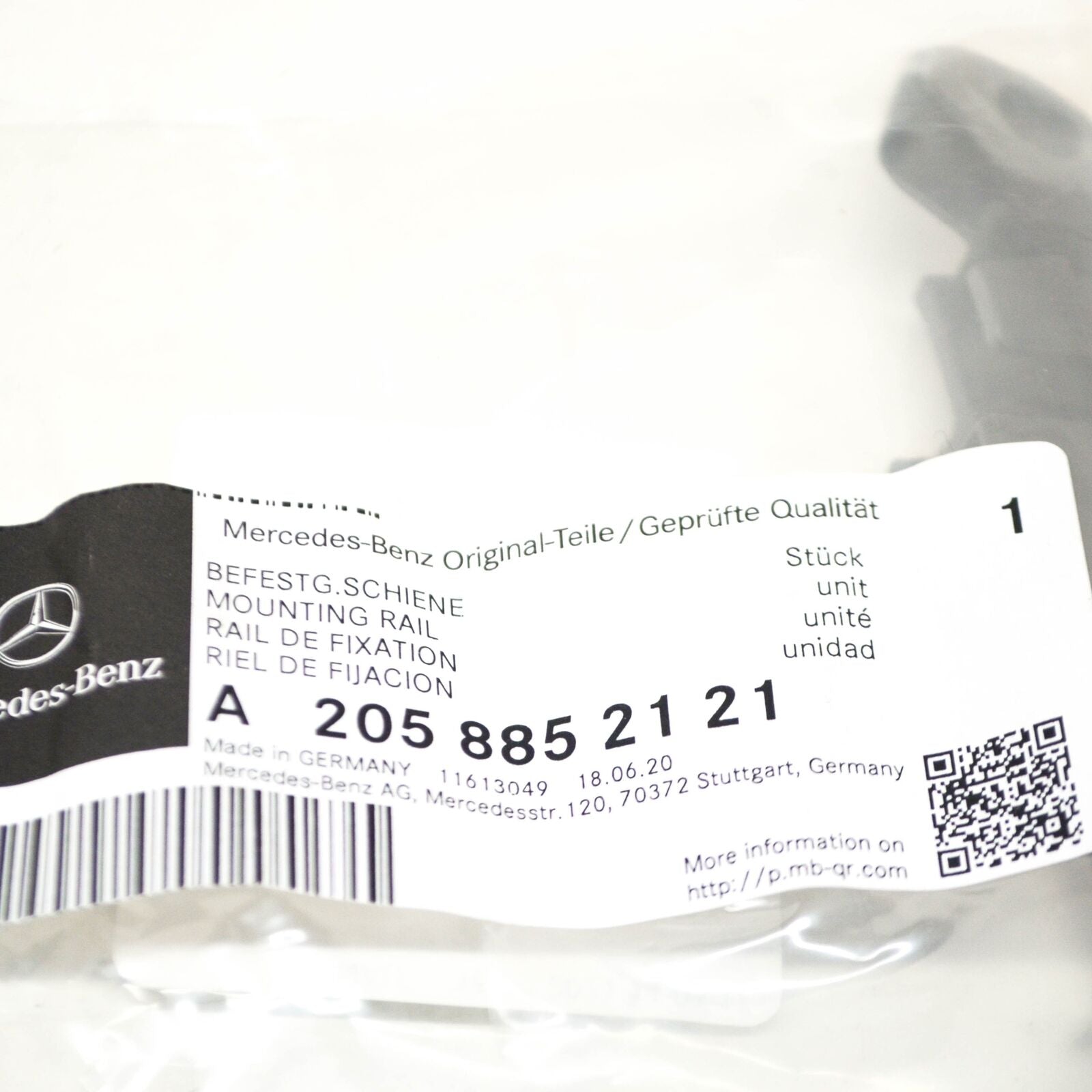 NEW MERCEDES-BENZ C W205 FRONT BUMPER RIGHT MOUNTING RAIL A2058852121 ORIGINAL