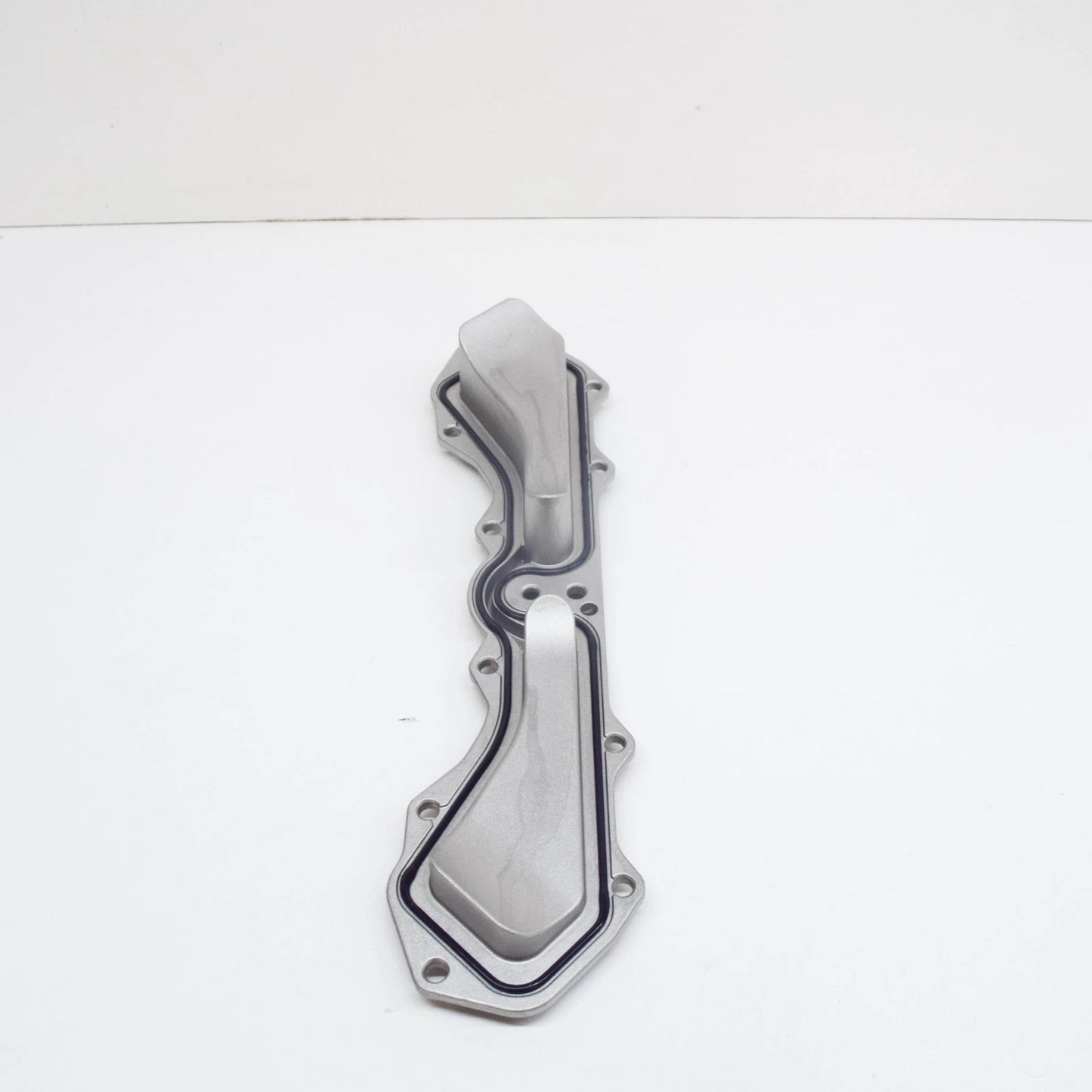 NEW BMW X5 E70 REAR COOLANT PASSAGE COVER 11148483799 8483799 ORIGINAL