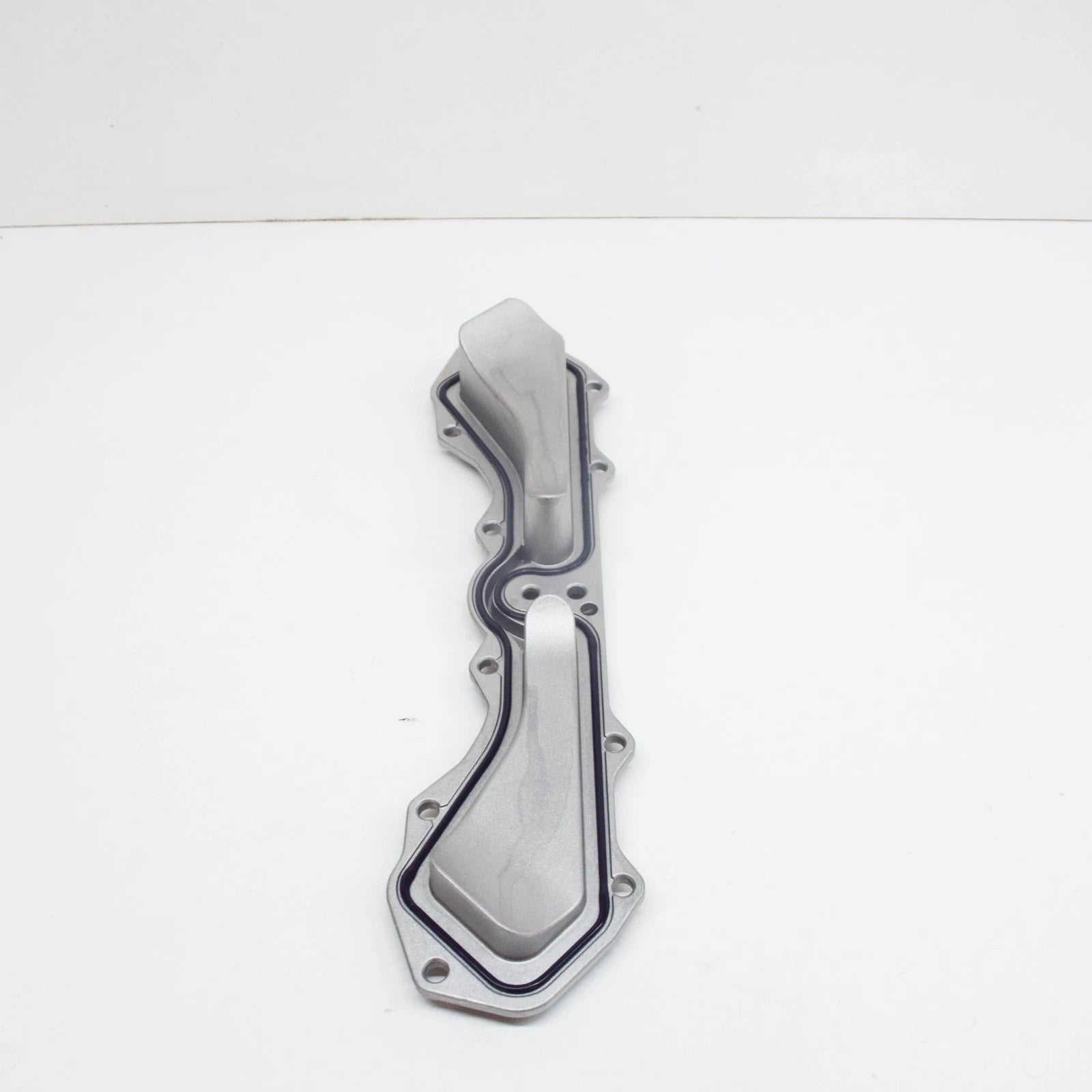 NEW BMW X5 E70 REAR COOLANT PASSAGE COVER 11148483799 8483799 ORIGINAL