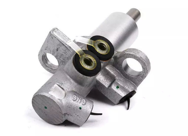 NEW AUDI A4 B7 BRAKE MASTER CYLINDER 4B3611021 ORIGINAL