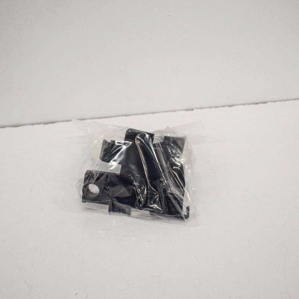 NEW BMW 5 G30 WATER PUMP BRACKET HOLDER 17118632136 8632136 ORIGINAL