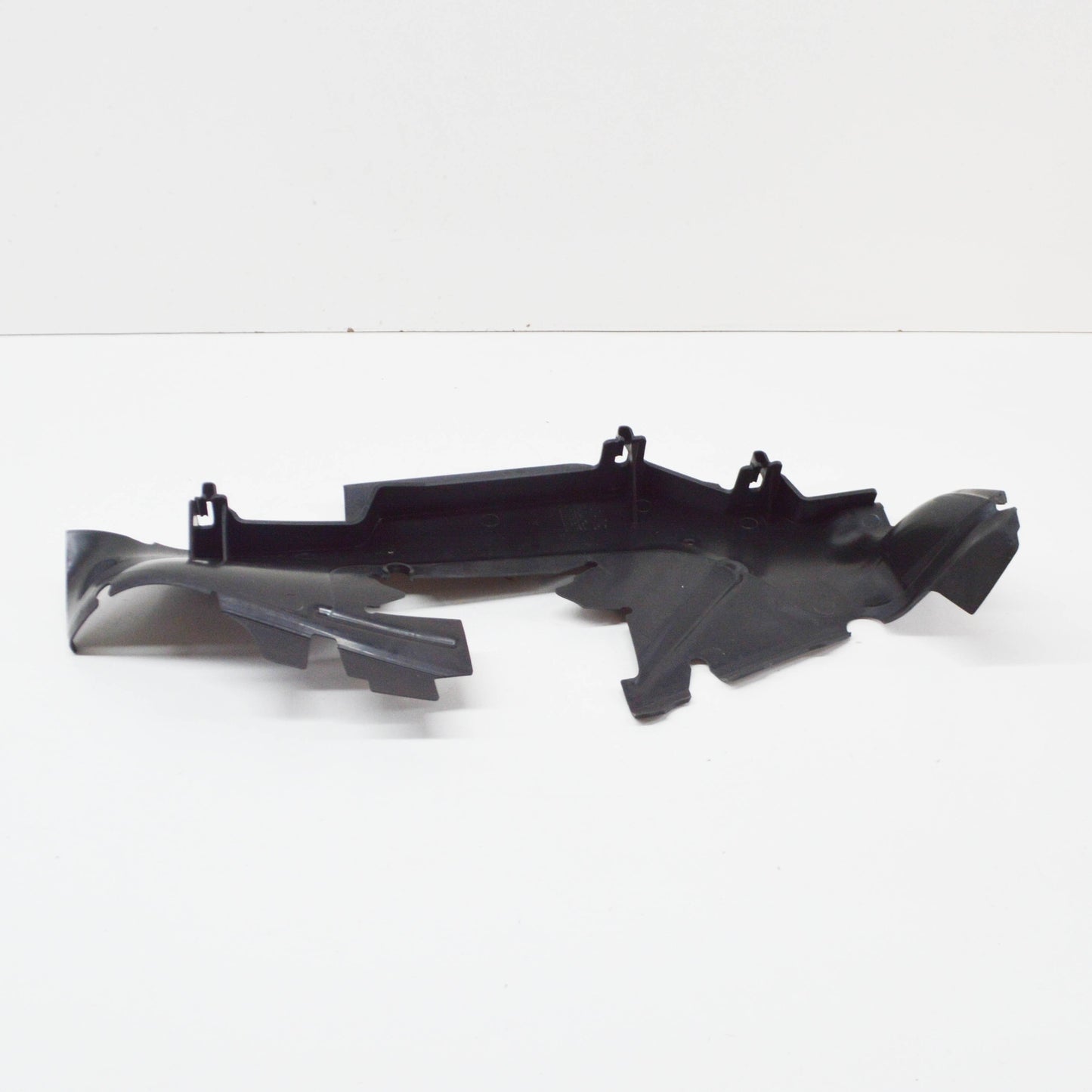 NEW AUDI A3 8V LEFT AIR GUIDE 8V0121283A ORIGINAL