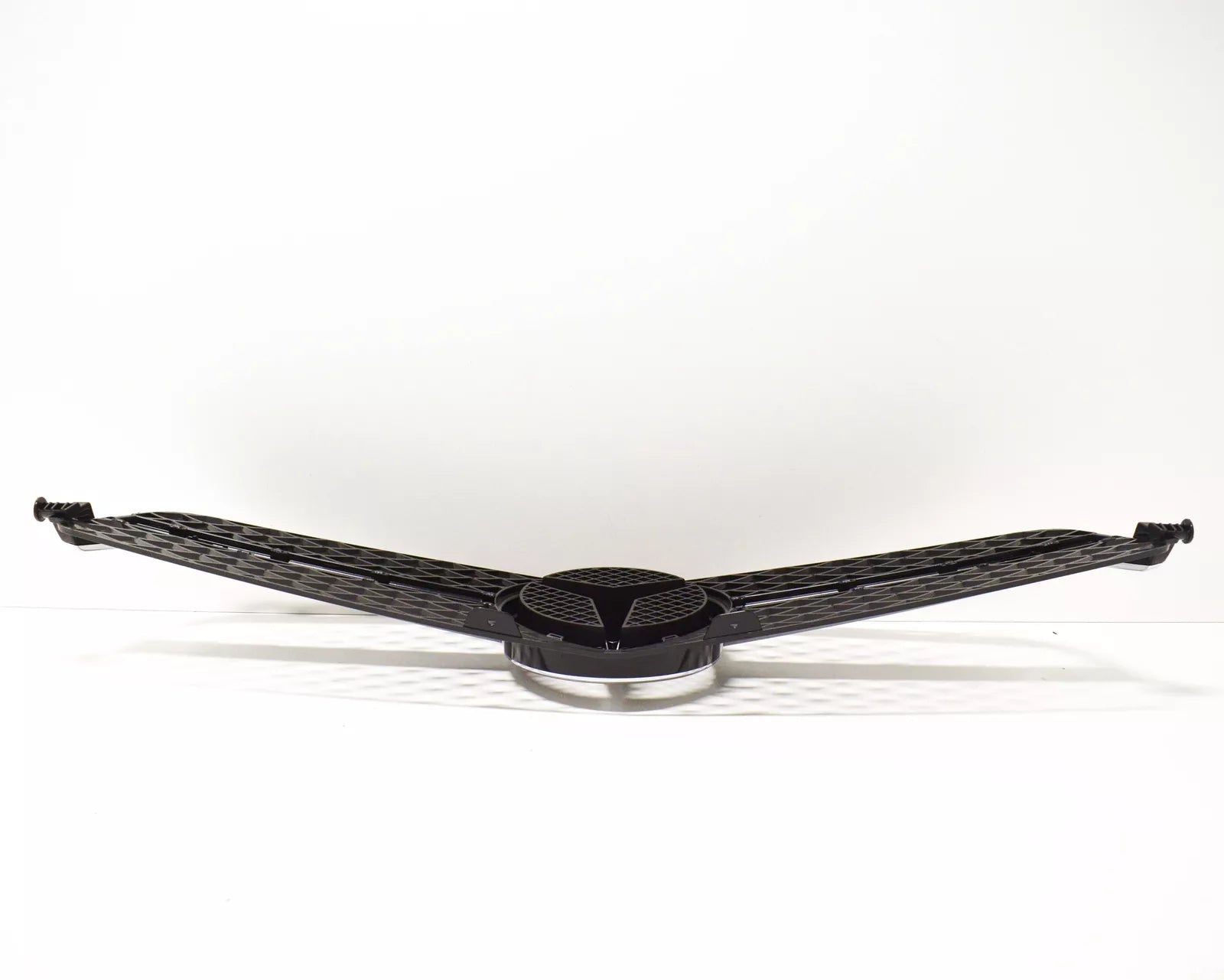 NEW MERCEDES-BENZ C W204 RADIATOR GRILLE A2048802483 ORIGINAL