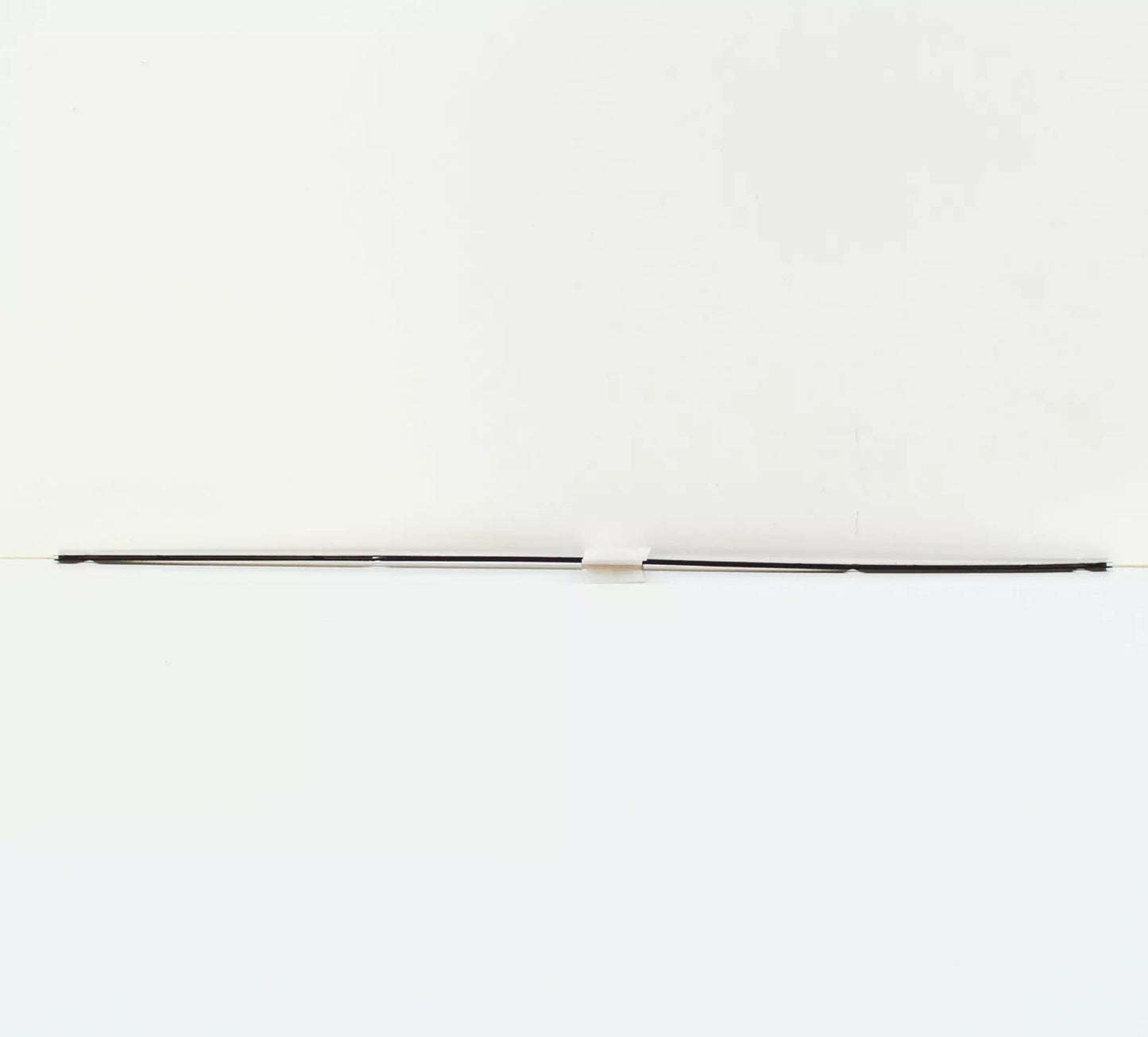 NEW AUDI Q7 4M FRONT RIGHT WINDSHIELD VERTICAL MOLDING BRACKET 4M0845454