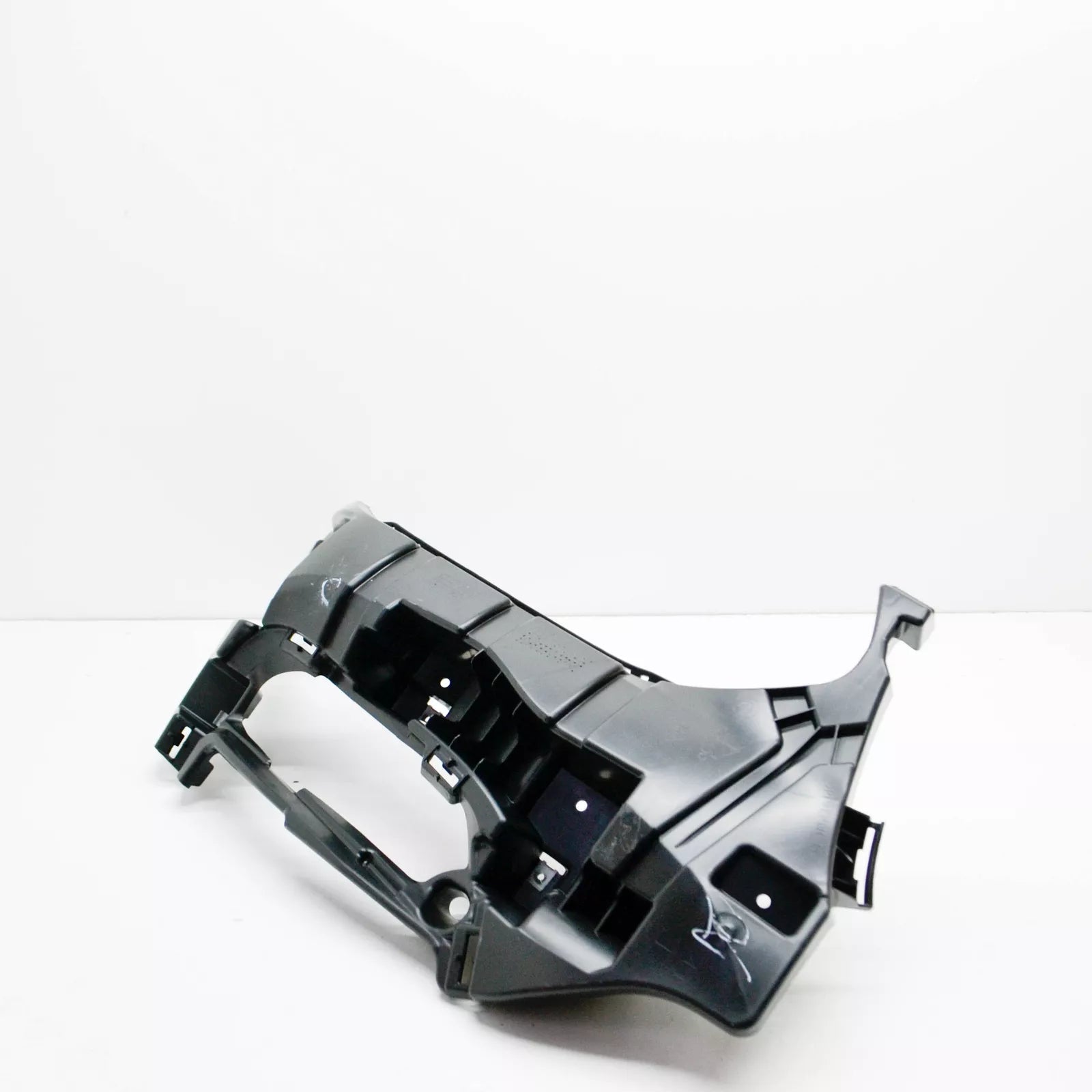 NEW BMW X3 G01 FRONT BUMPER RIGHT FOG LAMP BRACKET 51118064596 ORIGINAL