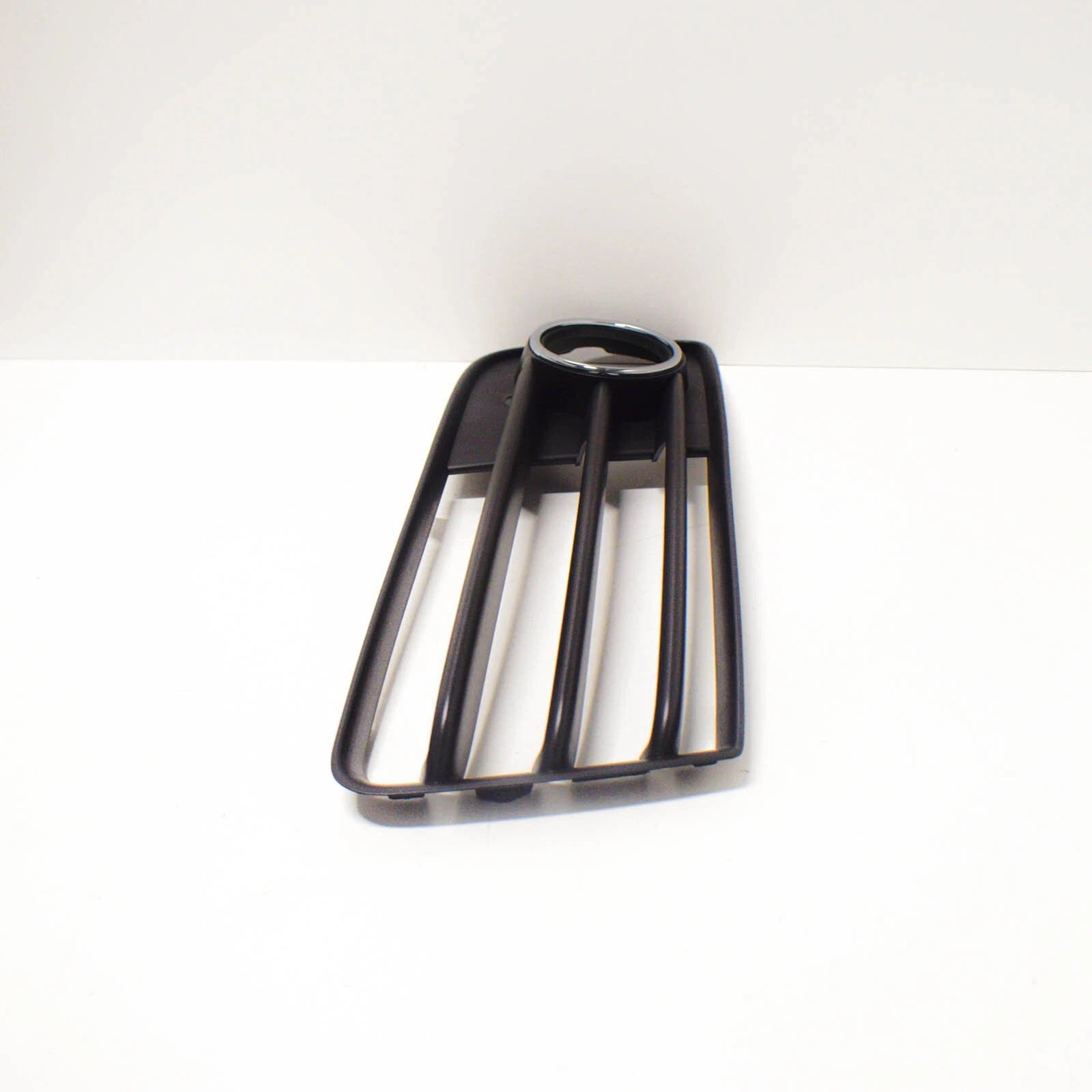 NEW AUDI TT 8J RIGHT FOG LIGHT GRILLE 8J0807682JT94 2010 ORIGINAL