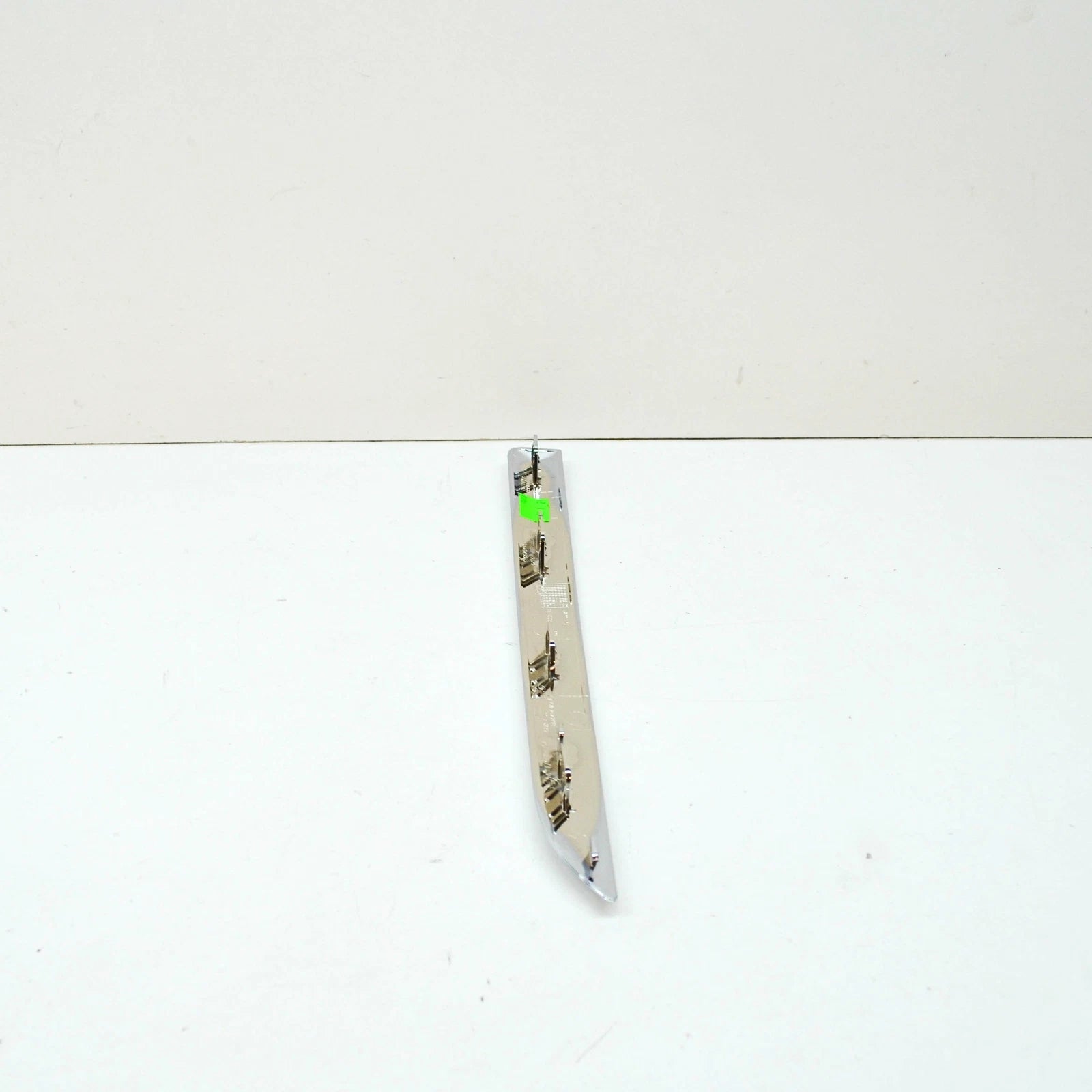 NEW BMW 7 G11 G12 M CHROME REAR RIGHT BUMPER MOLDING TRIM 51128076424 ORIGINAL