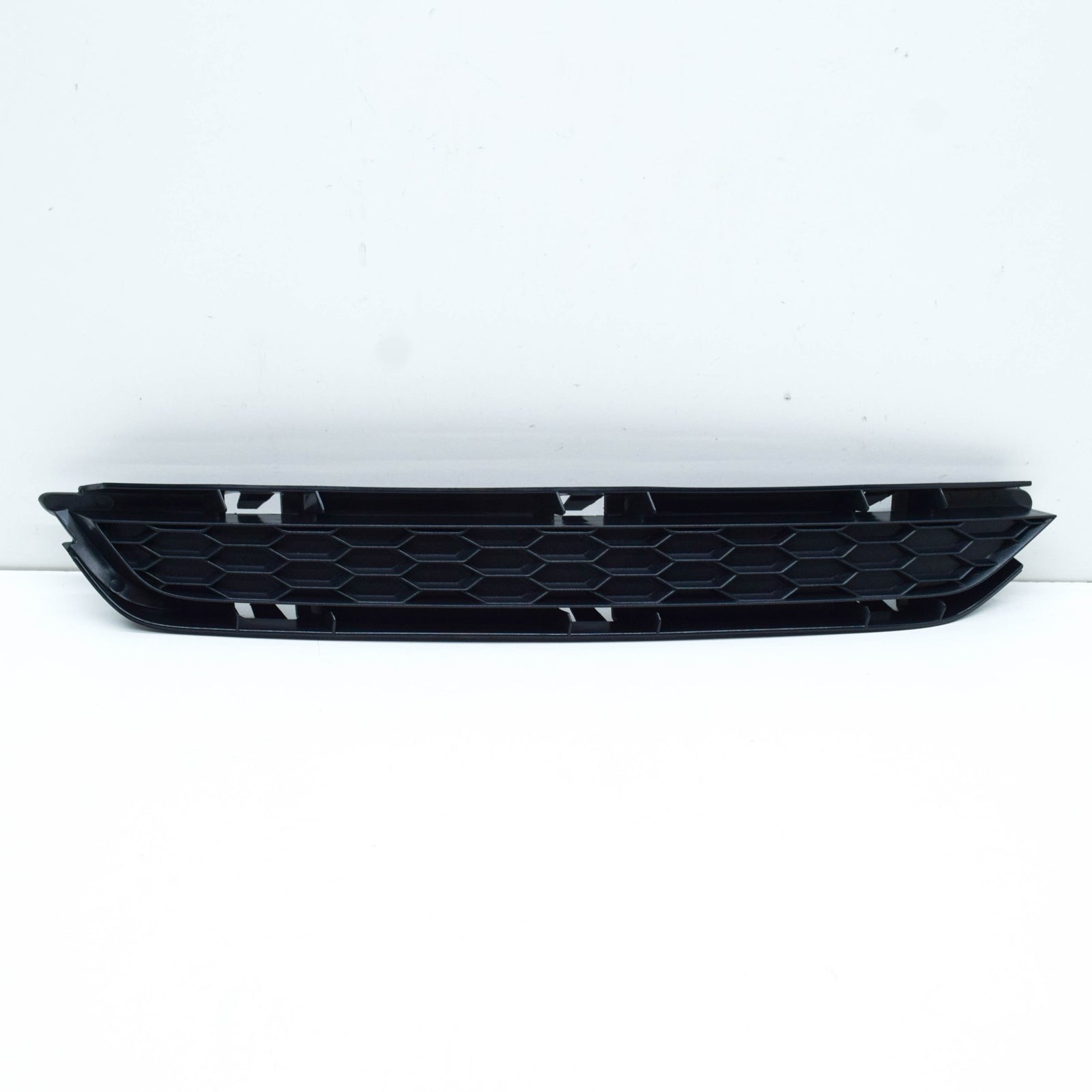 NEW AUDI A4 AVANT B9 FRONT RIGHT BUMPER LOWER GRILLE 8W0807680 ORIGINAL
