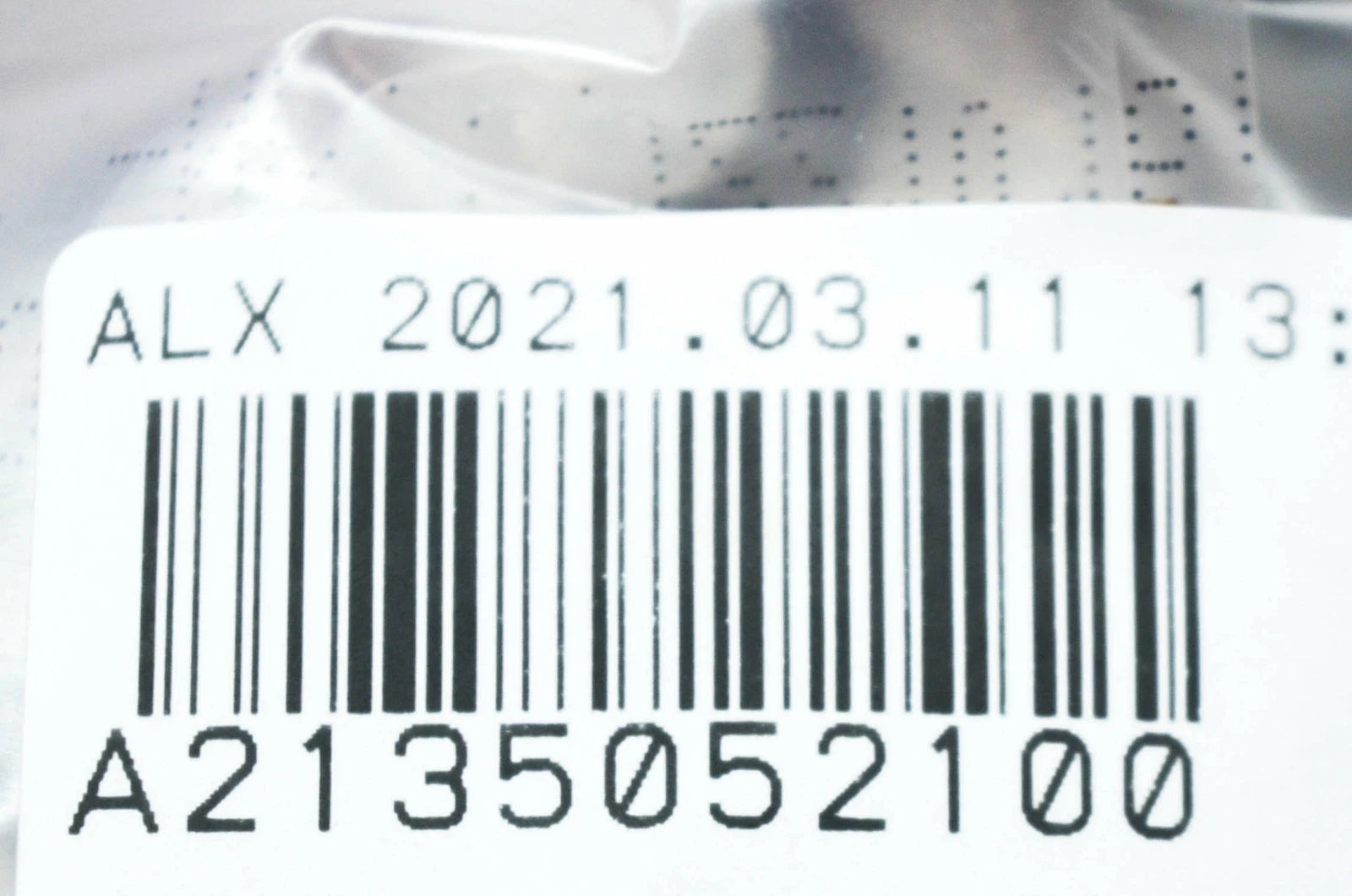 NEW MB E W213 LEFT RADIATOR LOWER HOLDER A2135052100