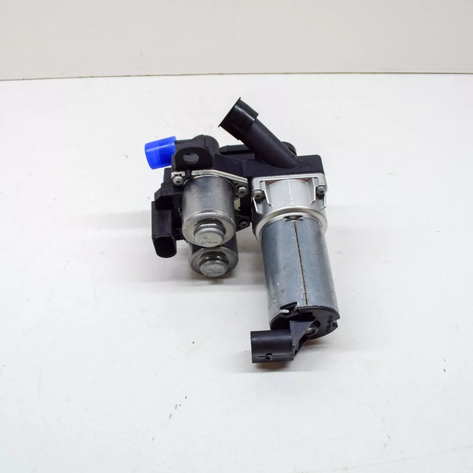 NEW MERCEDES-BENZ S W220 ELECTROMAGNETIC WATER VALVE A2208300284