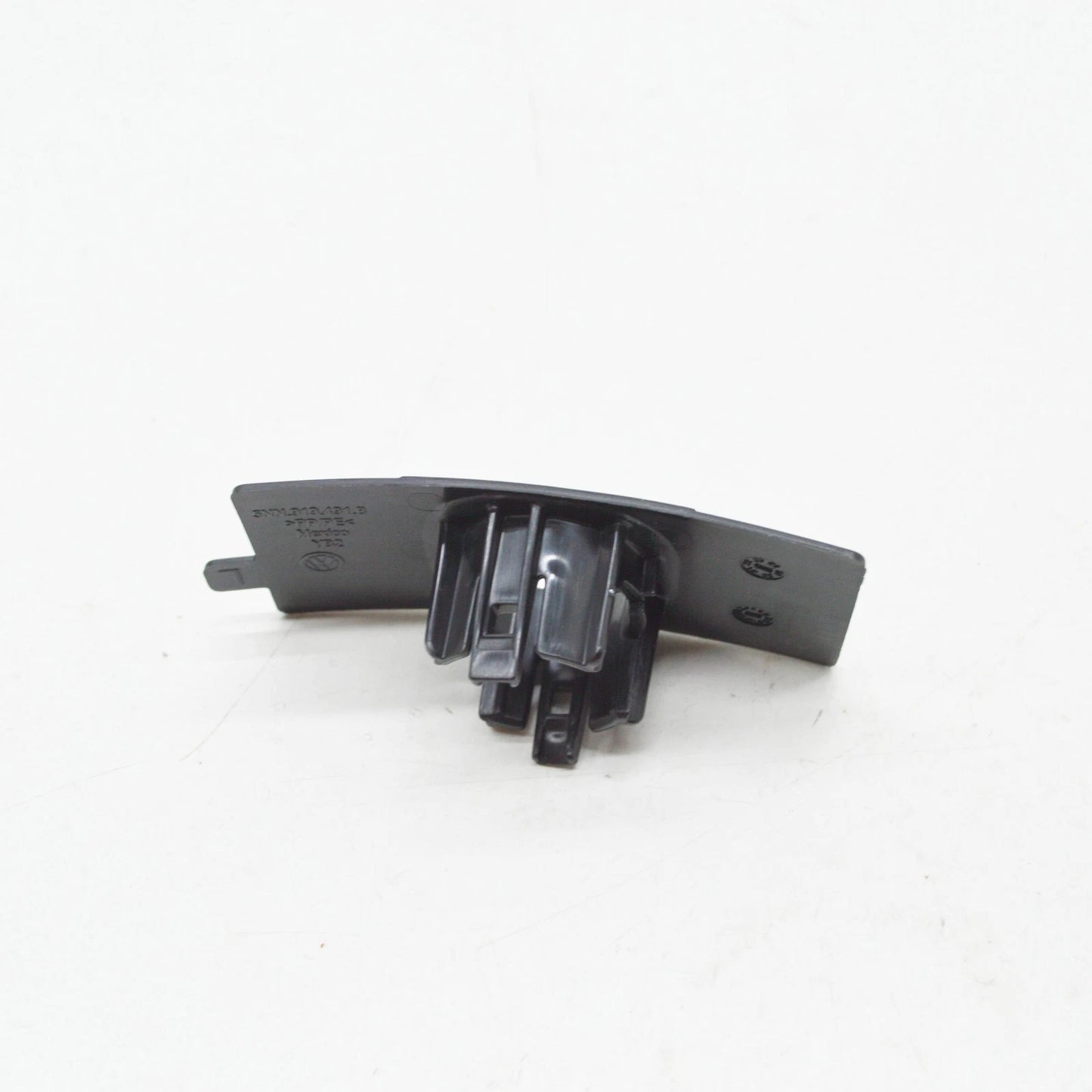 NEW VOLKSWAGEN TIGUAN AD REAR BUMPER OUTER PDC SENSOR BRACKET 5NN919491B