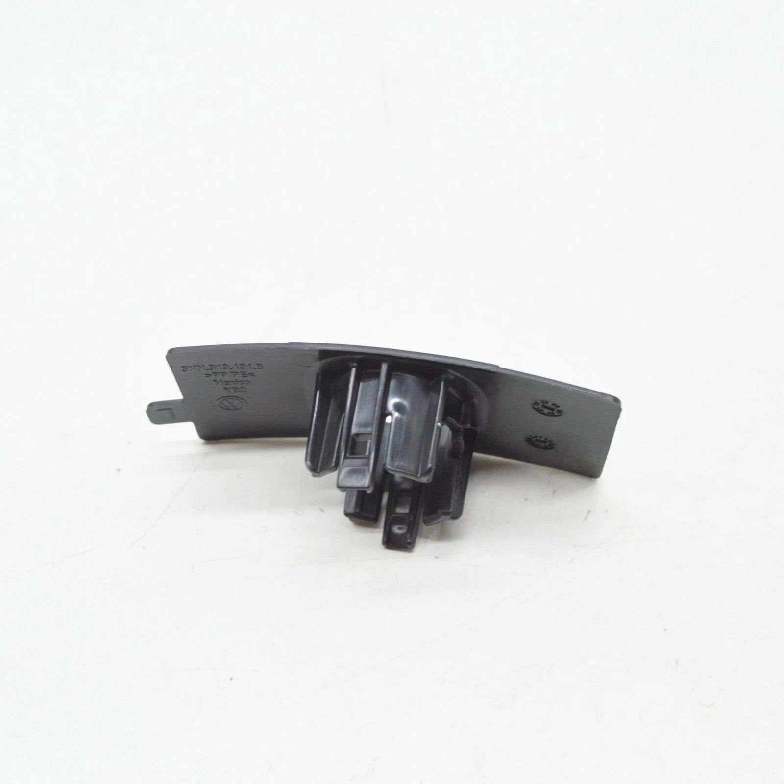 NEW VOLKSWAGEN TIGUAN AD REAR BUMPER OUTER PDC SENSOR BRACKET 5NN919491B