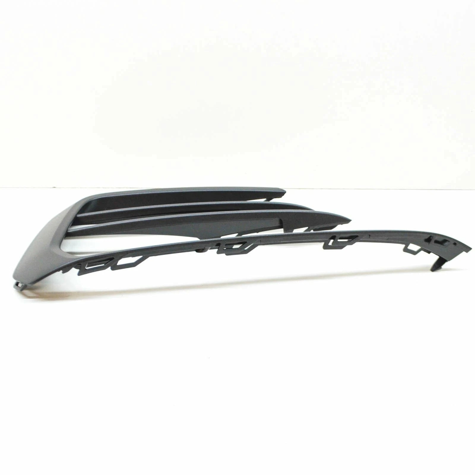 NEW VW GOLF MK7 FRONT BUMPER RIGHT AIR GUIDE GRILLE 5G0853666P9B9