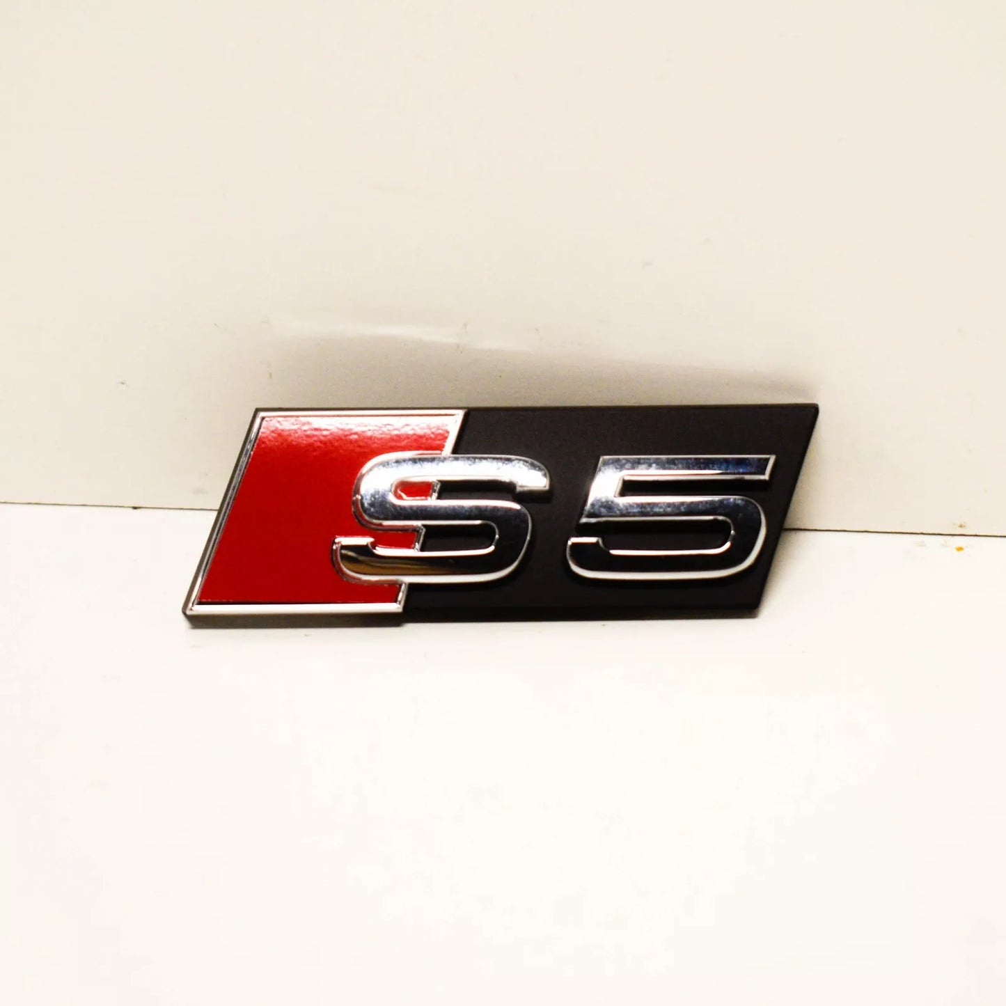 NEW AUDI A5 S5 FRONT GRILLE LOGO EMBLEM 8T08537362ZZ