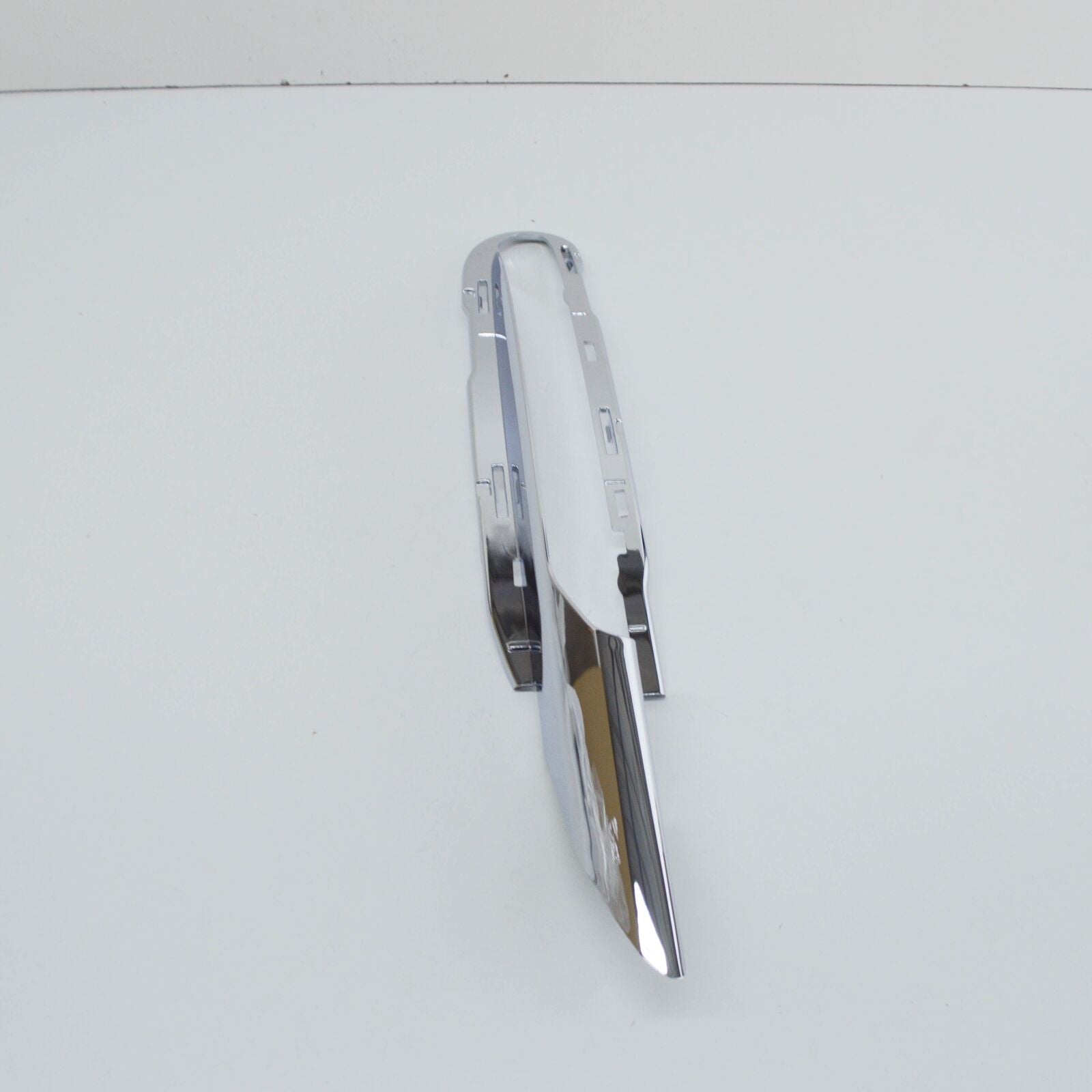 NEW MB R W251 FRONT LEFT DAYTIME RUNNING LIGHT CHROME COVER A2518853023 ORIGINAL