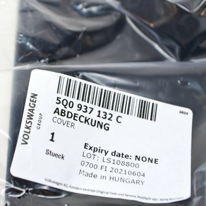 NEW AUDI A3 8V FUSE BOX COVER 5Q0937132C ORIGINAL