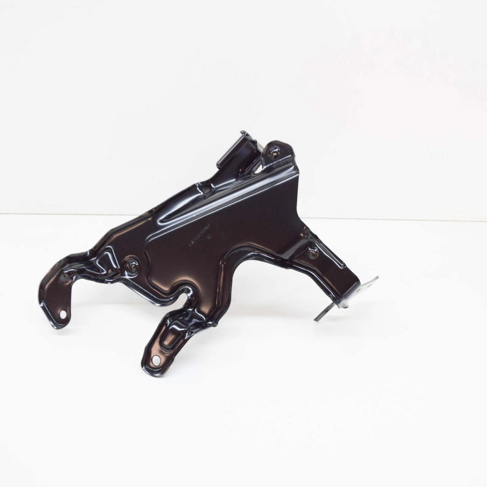 NEW MERCEDES-BENZ E W211 COMPRESSOR BRACKET A2113201843 ORIGINAL