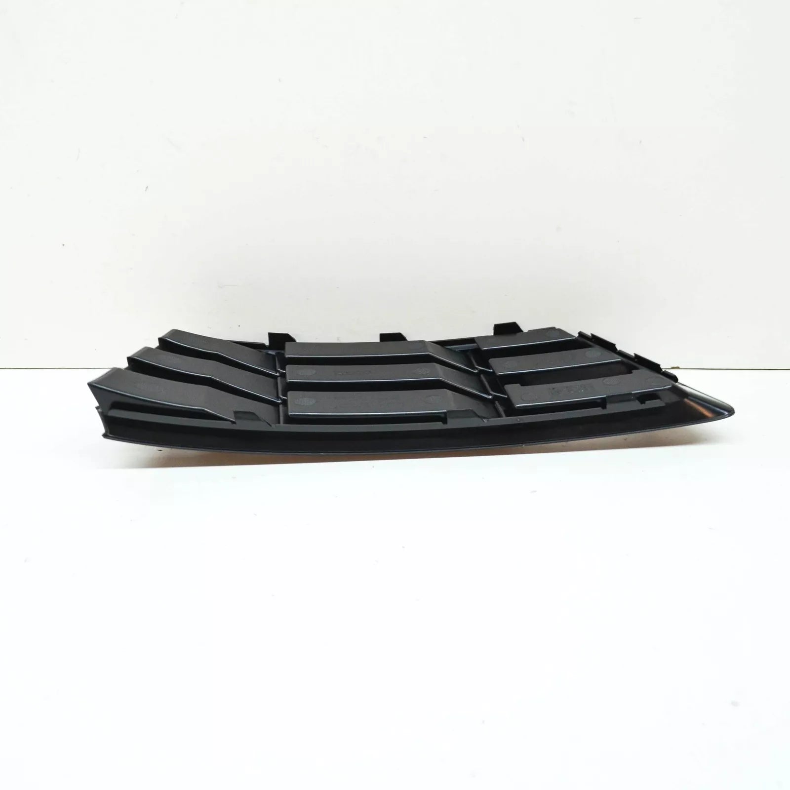 NEW AUDI A4 B9 FRONT BUMPER LEFT VENT GRILLE 8W0807681B9B9