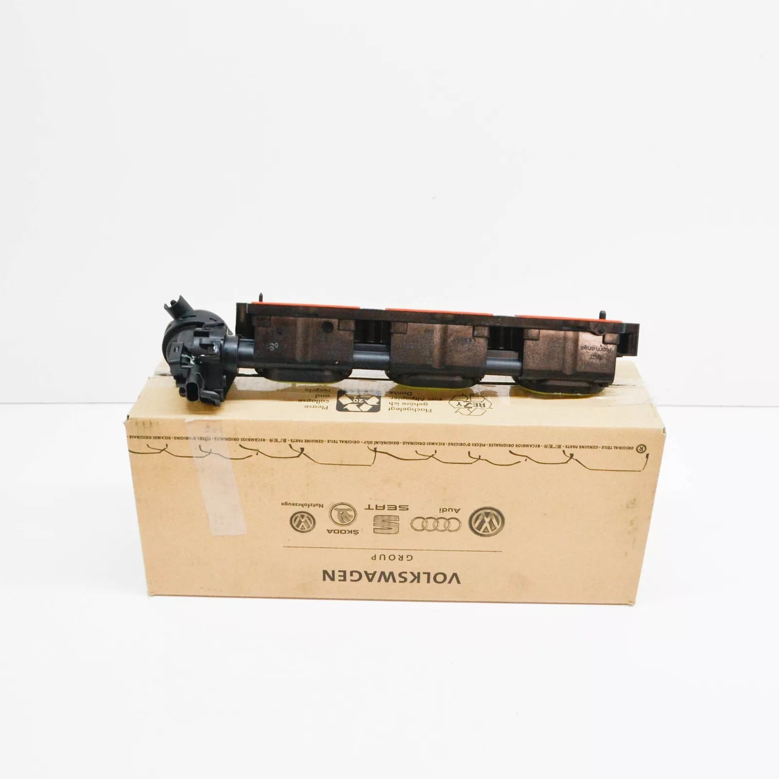 NEW AUDI A4 B8 INTAKE MANIFOLD LEFT LOWER PART 06E133109BC ORIGINAL