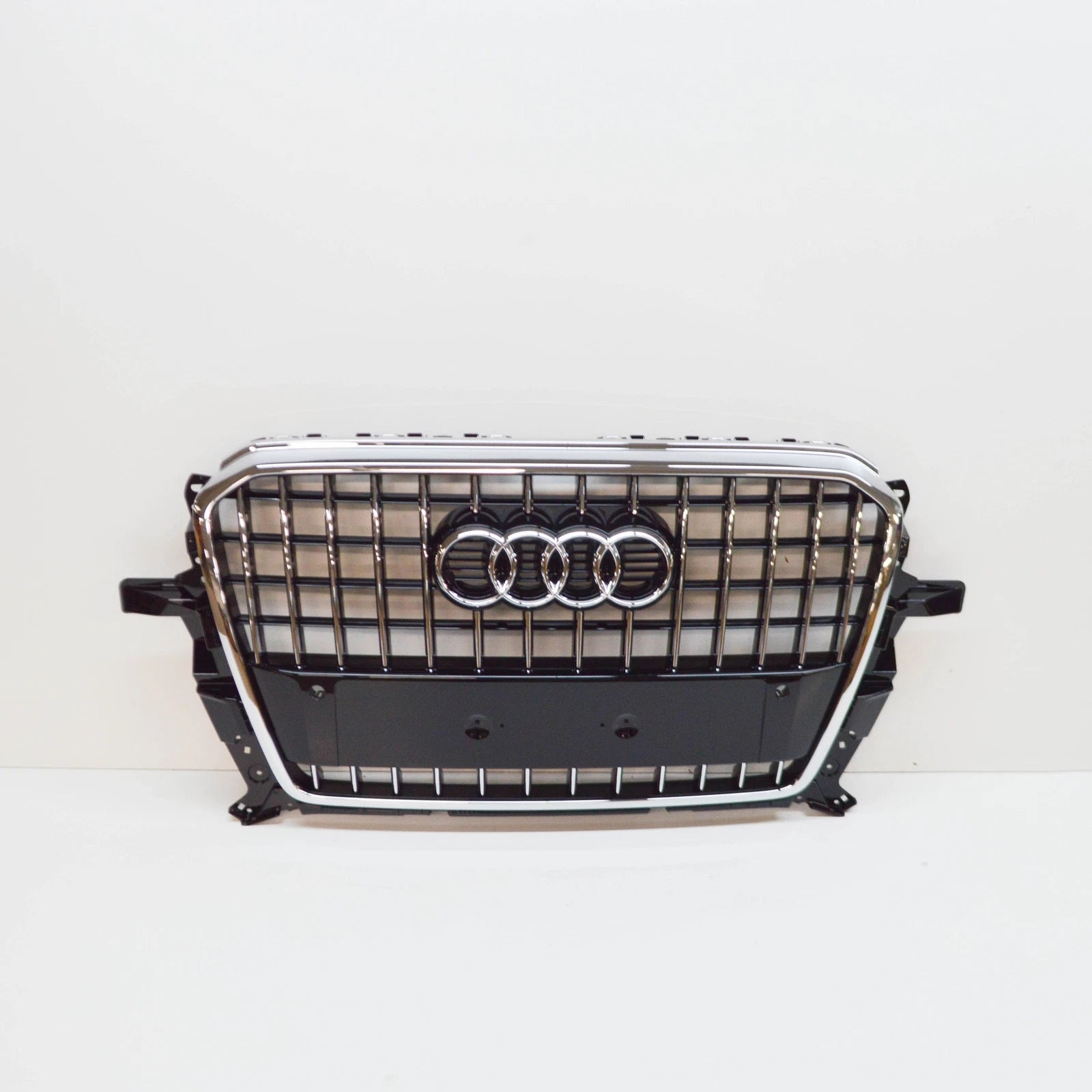 NEW AUDI Q5 8R RADIATOR GRILLE 8R0853651ACT94 ORIGINAL