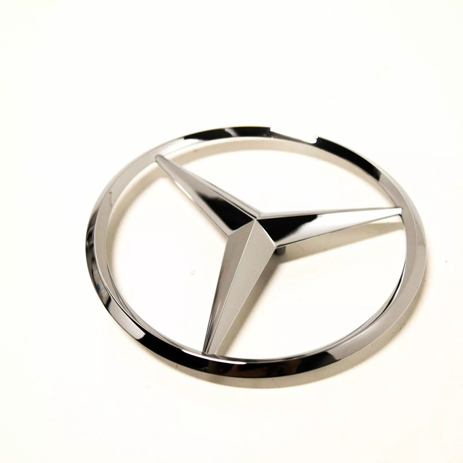 NEW MERCEDES-BENZ E-CLASS W212 BOOTLID BADGE A2128170116 ORIGINAL