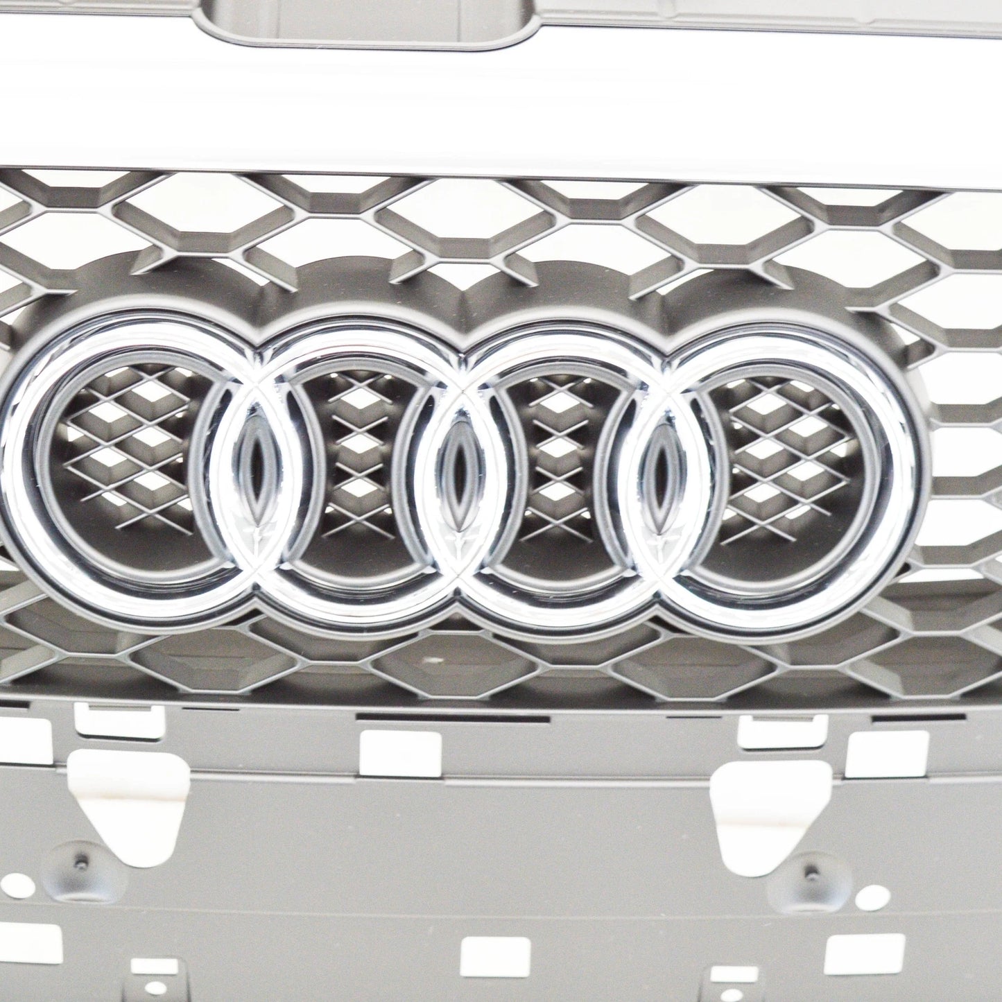 NEW AUDI RS4 CENTER FRONT RADIATOR GRILLE FRAME 8E0853651L3FZ 8E0-853-651-L-3FZ