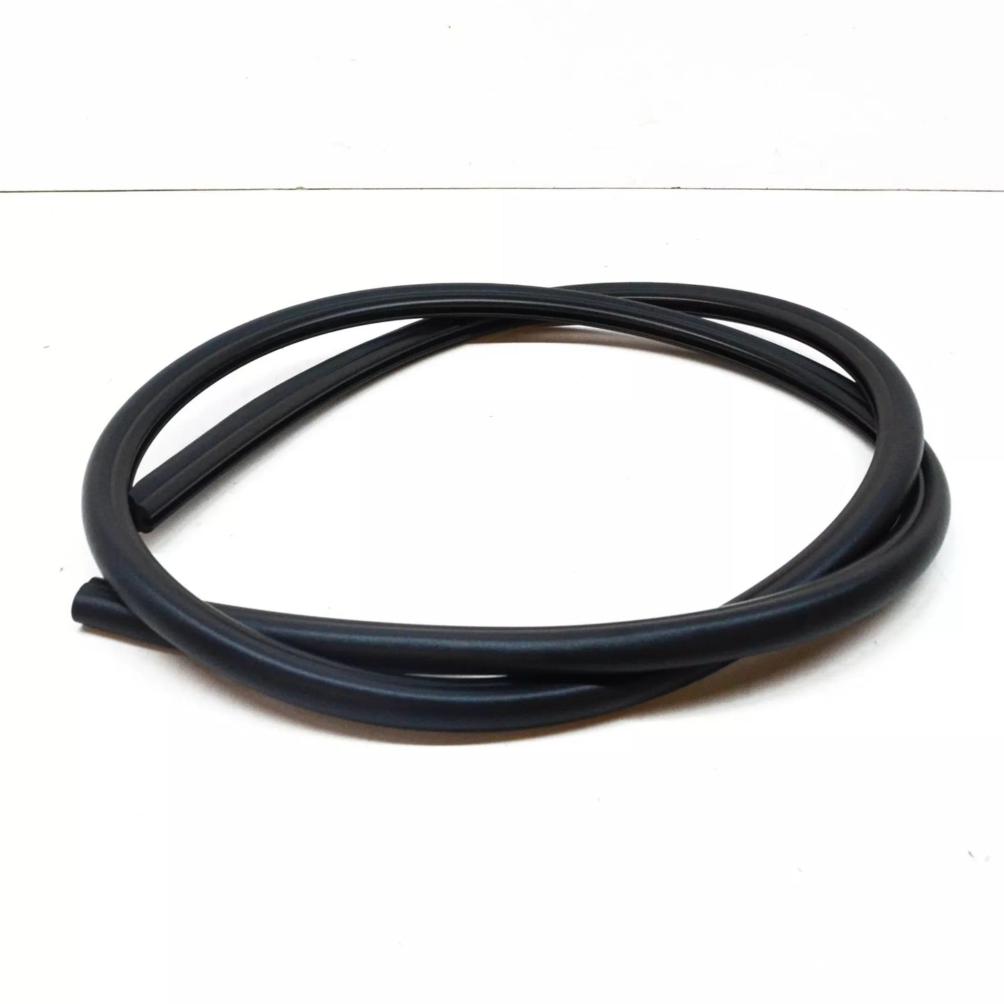 NEW BMW 7 G11 G12 FRONT ENGOINE BONNET HOOD SEAL 51767347393 ORIGINAL