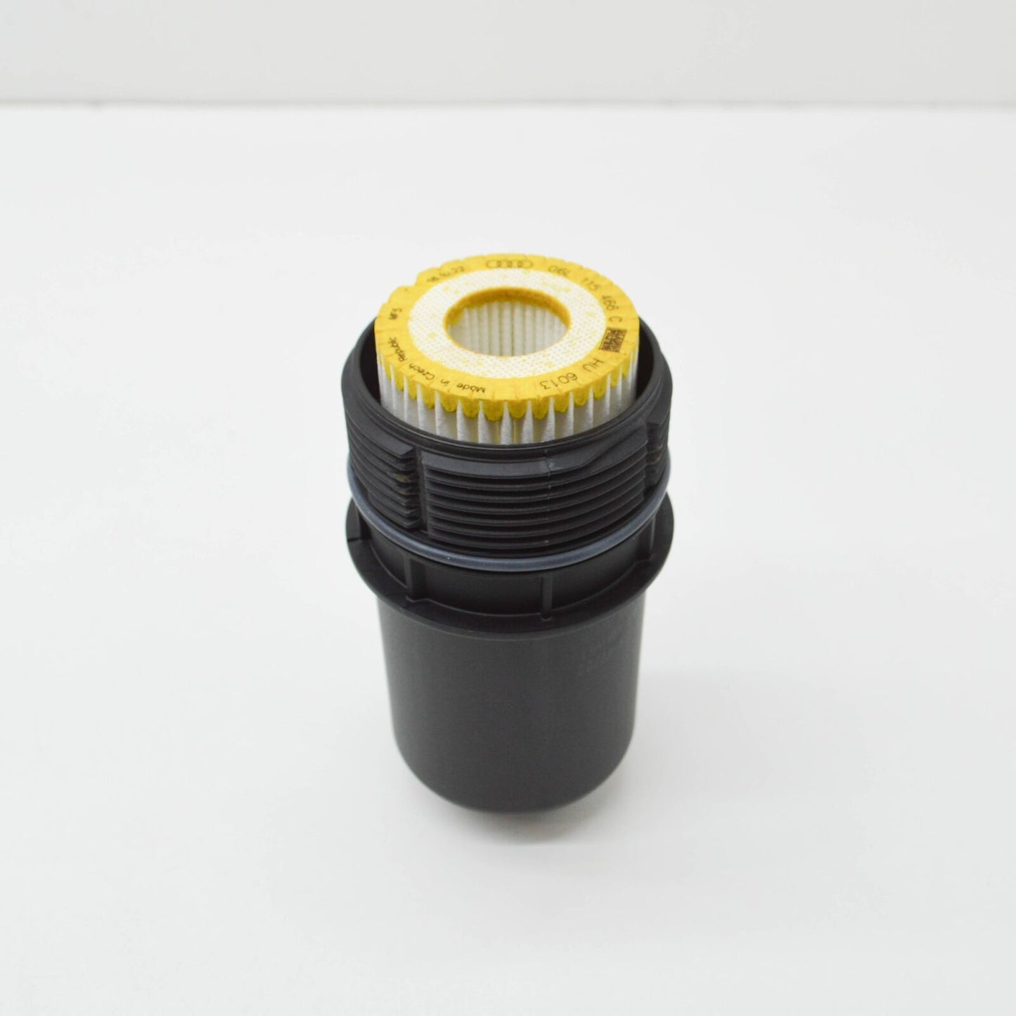 NEW AUDI A4 AVANT B9 ENGINE OIL FILTER HOUSING 06L115401L ORIGINAL