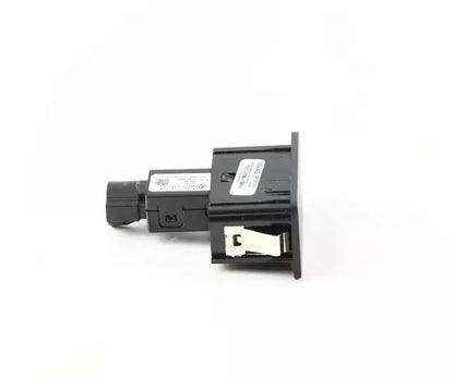 NEW VW TOUAREG CR USB CONNECTOR 5G0035222K ORIGINAL