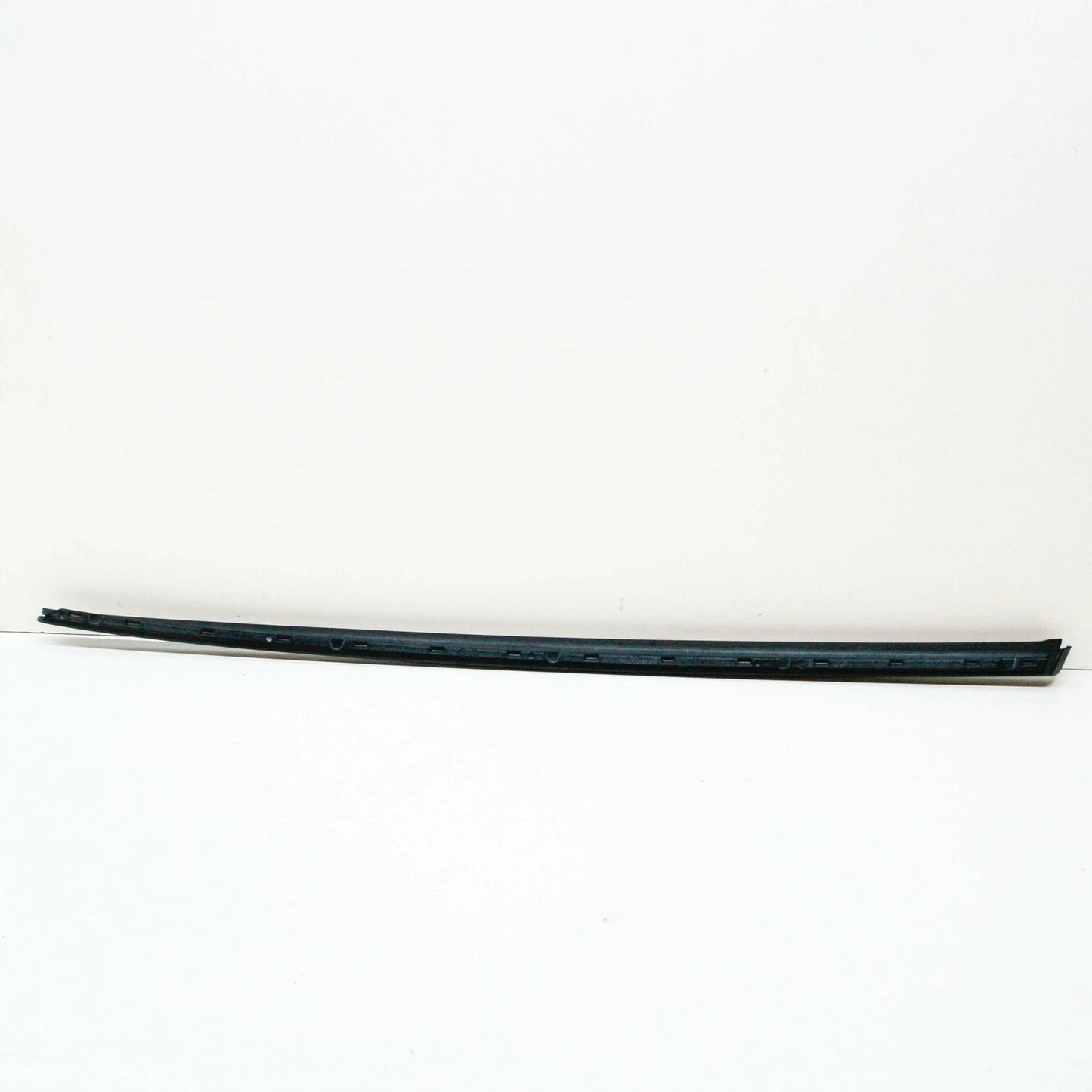 NEW AUDI A6 C8 FRONT LEFT WINDSHIELD VERTICAL MOLDING 4K08543273FZ ORIGINAL