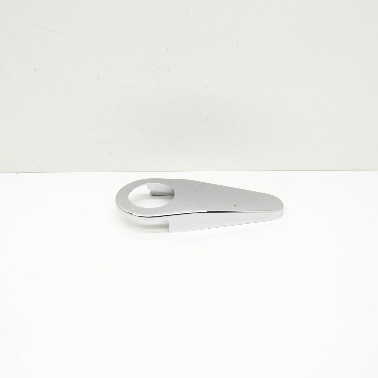 NEW MB SL C107 FRONT LEFT SEAT HINGE COVER A1079130528 ORIGINAL