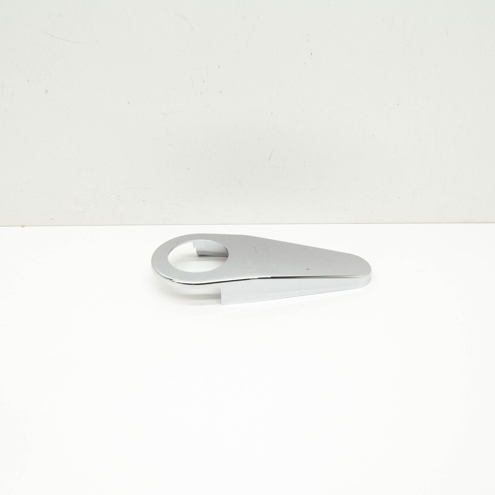 NEW MB SL C107 FRONT LEFT SEAT HINGE COVER A1079130528 ORIGINAL