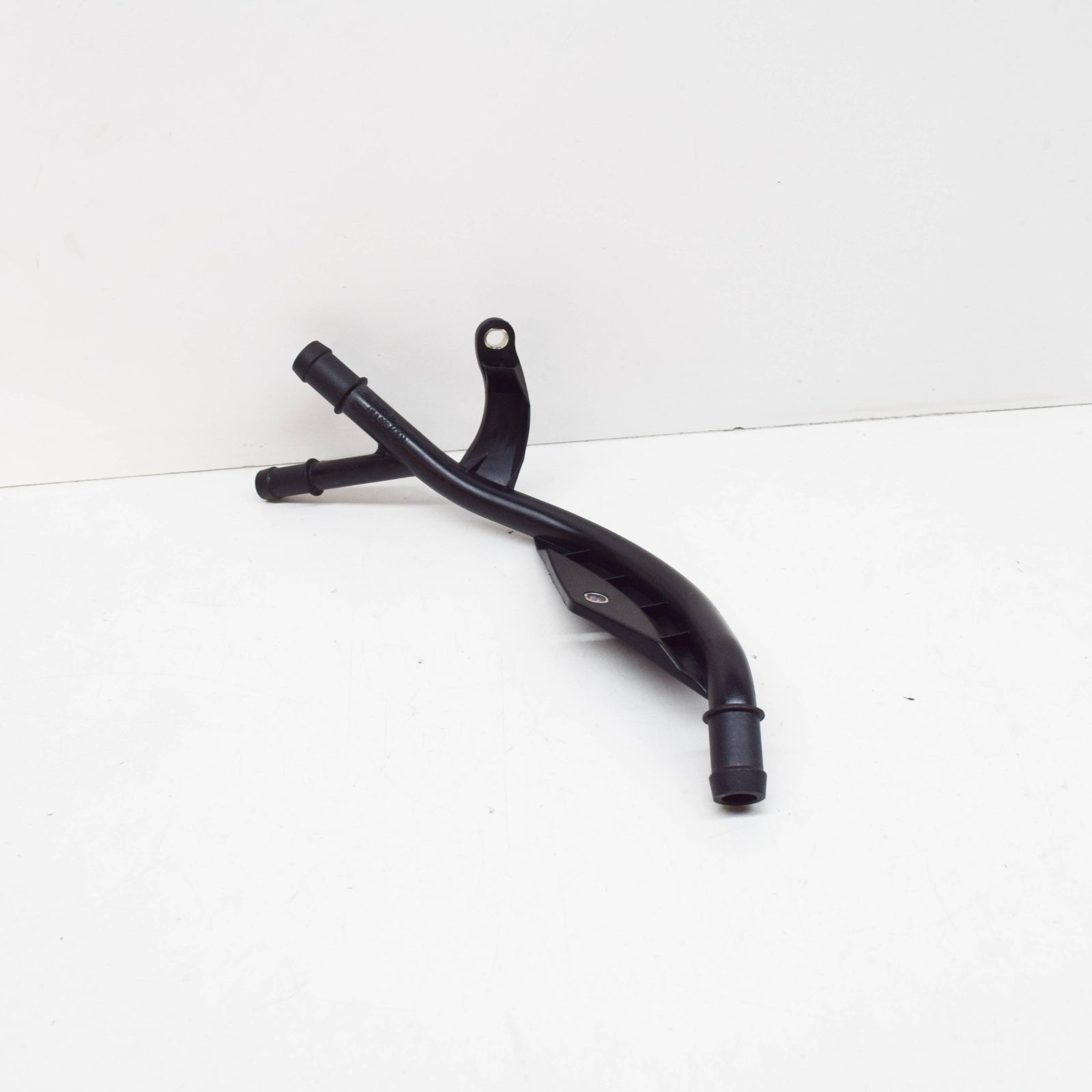 NEW AUDI A1 8X1 COOLANT PIPE HOSE 1K0121070CD ORIGINAL