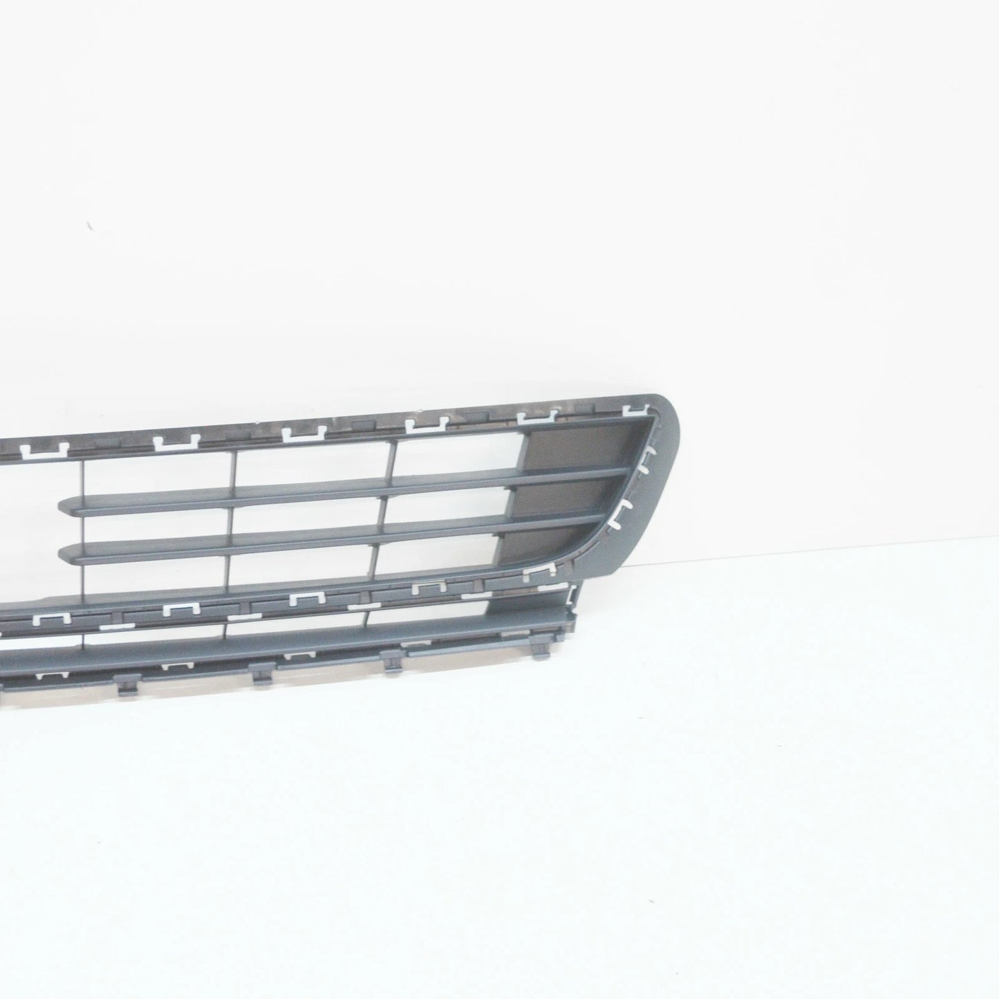 NEW VOLKSWAGEN GOLF MK7 FRONT BUMPER LOWER GRILLE 5G0853677B9B9 2015